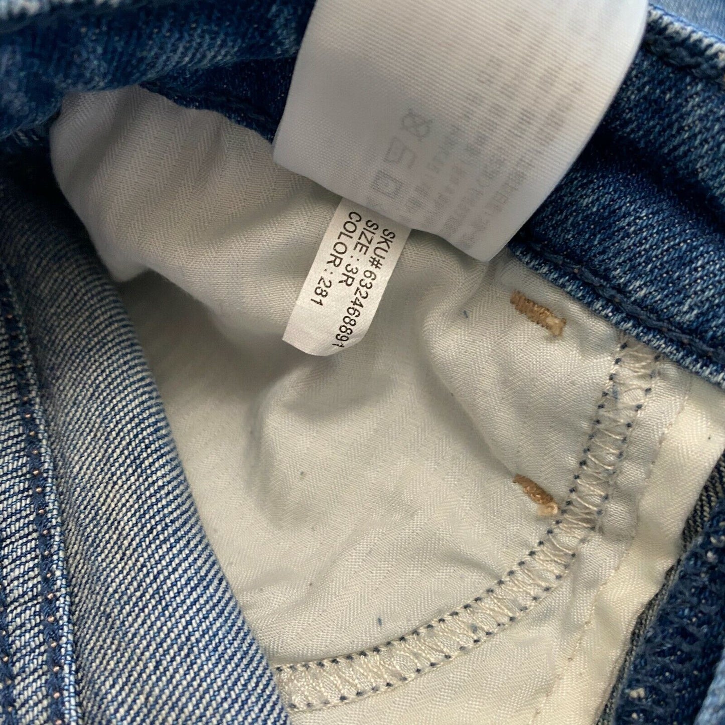 Hollister High Rise Mom Jeans Distressed Knees Frayed Hem Crop Denim Jean 26