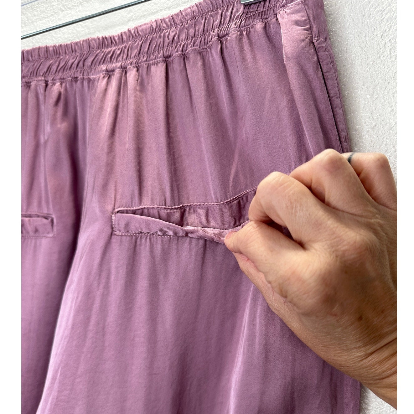 Light Purple Shimmer Satin Pocketed Elastic Waist Jogger style Pants Small