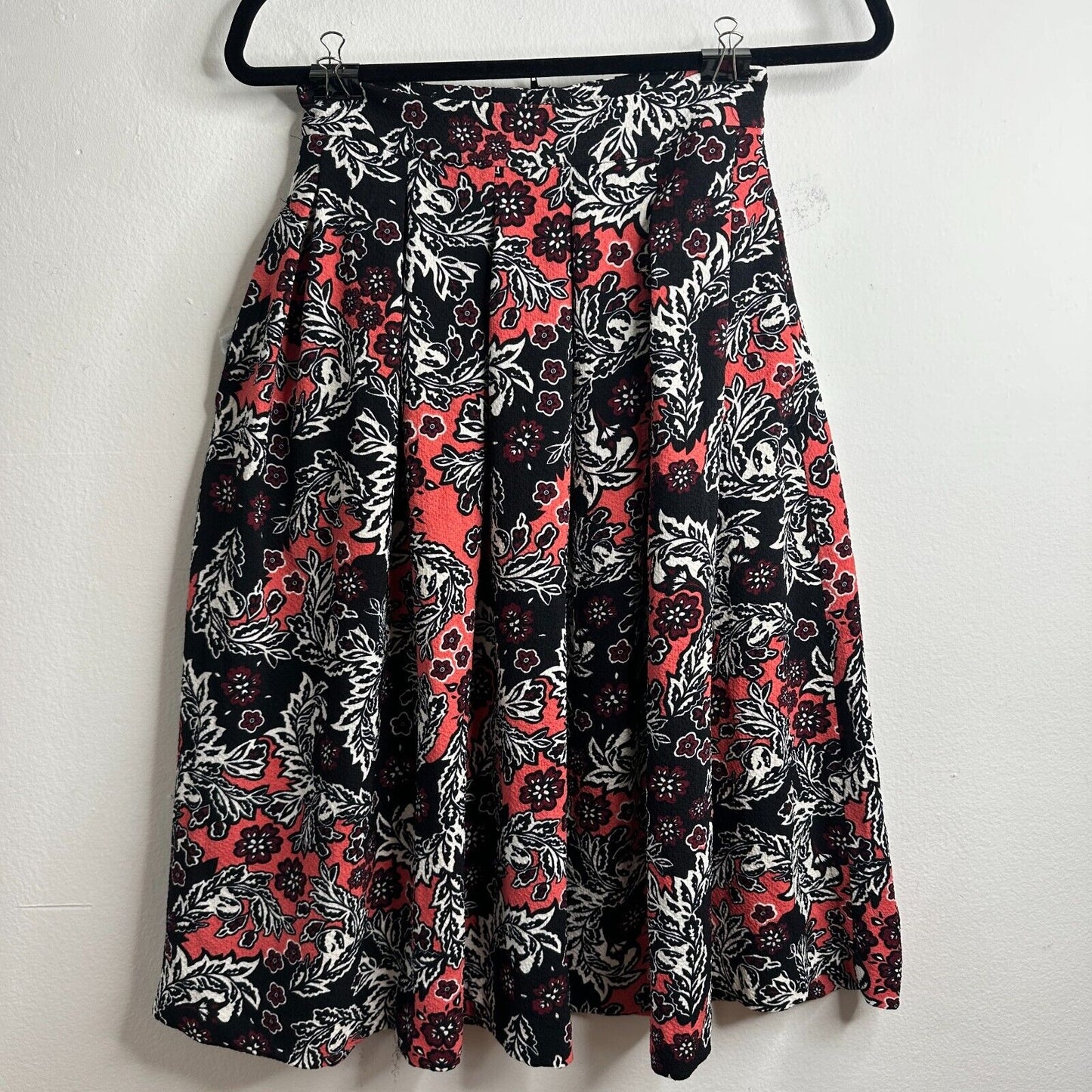 NWT H&M Flare Floral Print Peach Black & White Pleated Midi-Skirt Pockets 2