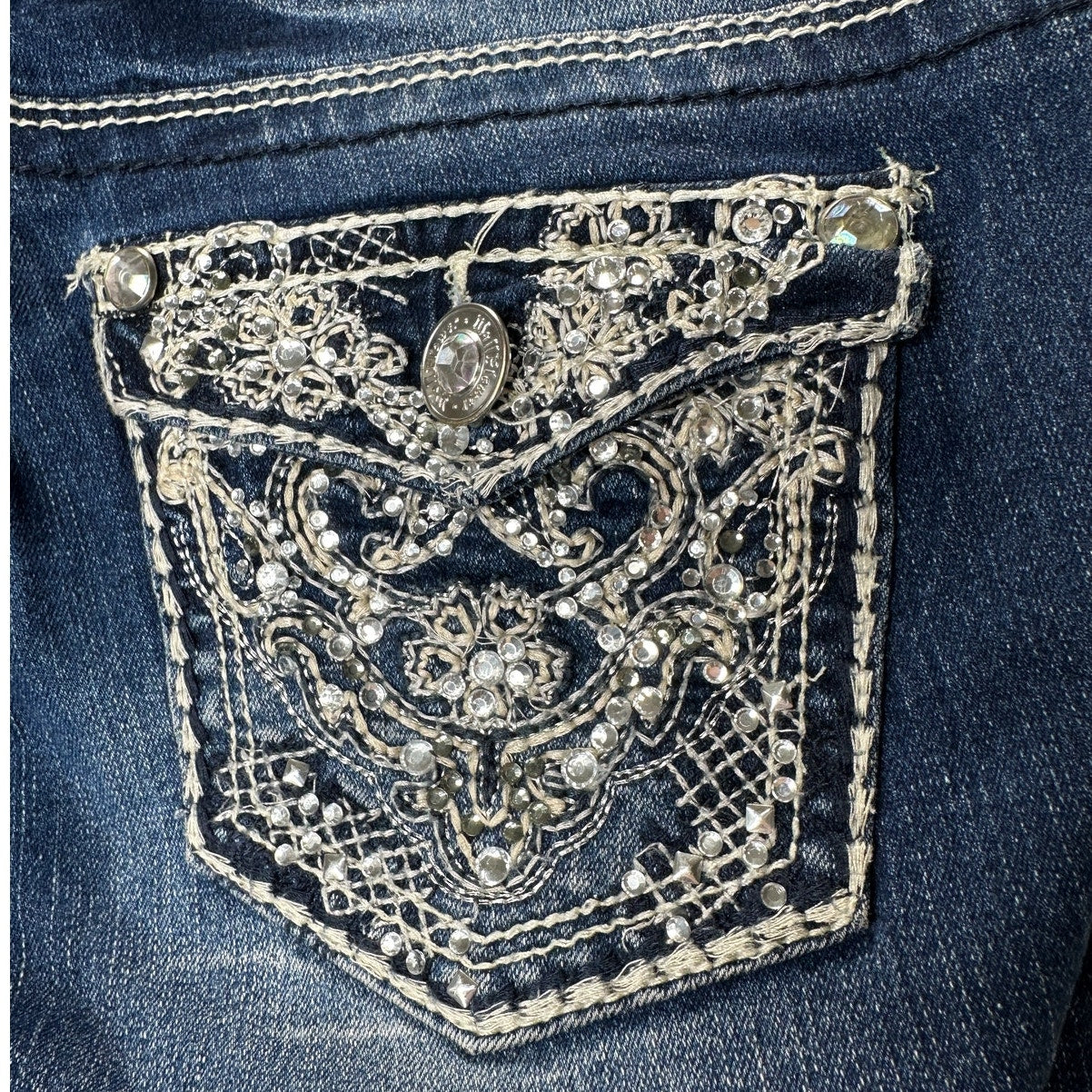 Wallflower Dark Blue Wash Low Rise Whiskered Embroidered Crop Jean 28