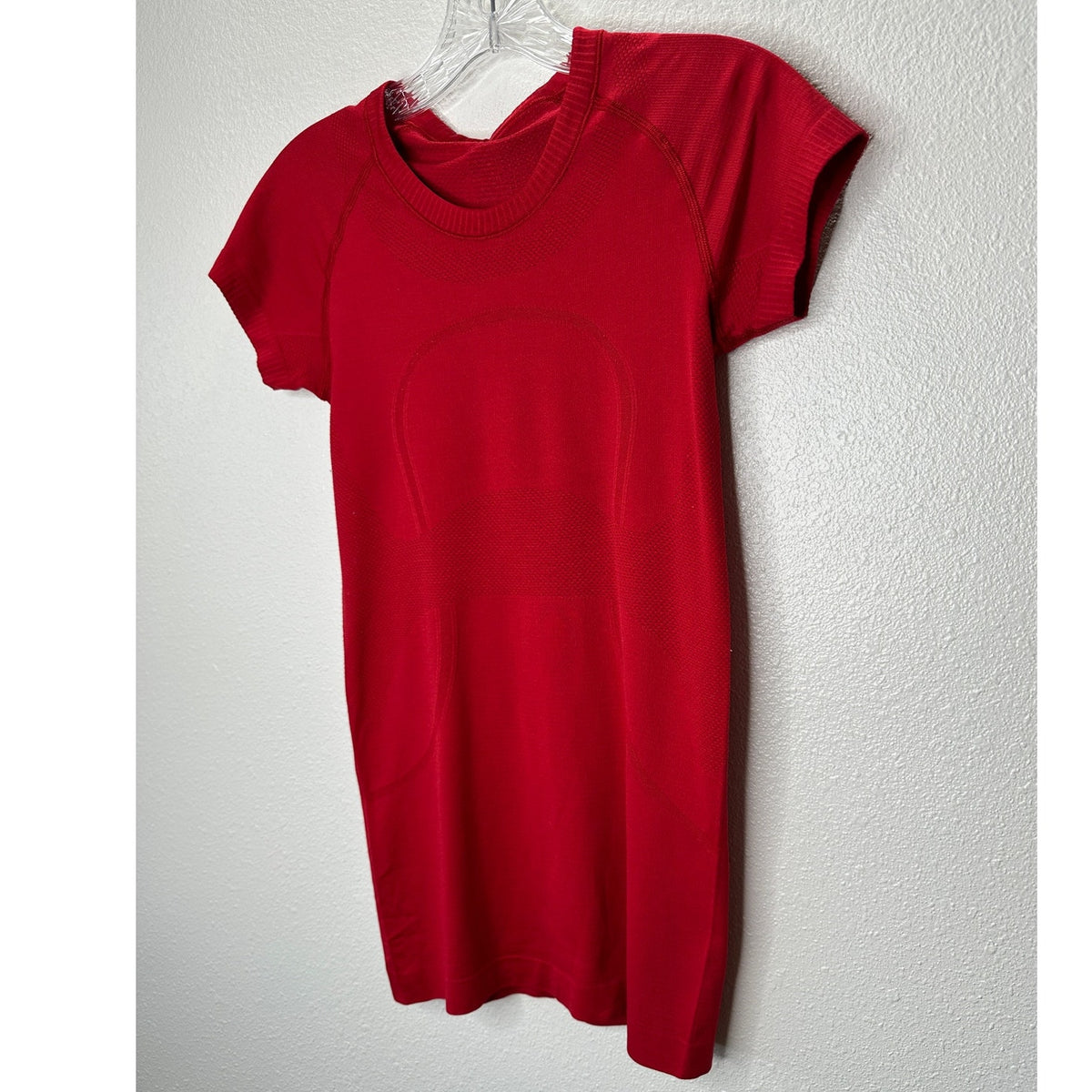 Lululemon Red Crush The Distance Swift Stride Short Sleeve Longline Top