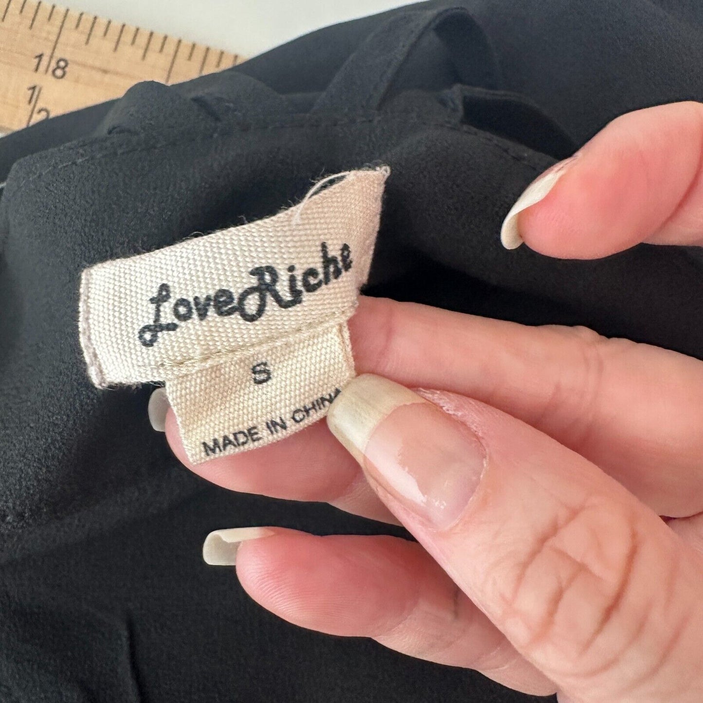 Love Riche Sexy Strappy Jet Black Tiered Flowy Layer Vneck Cami Top Blouse S