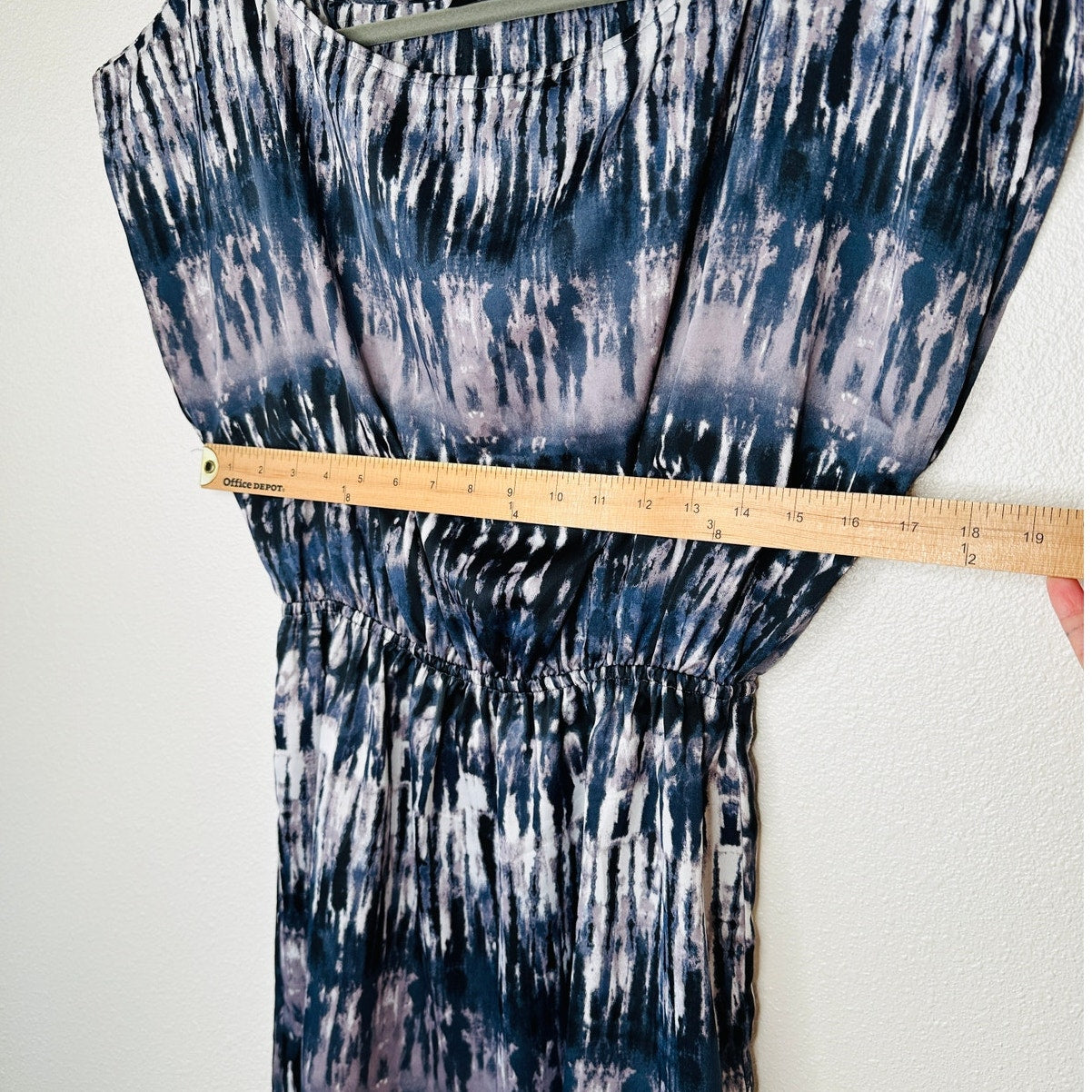 Envy Muted Steel Blue White Black Tie Dye Print Boat Neck Cinched Waist Dress M