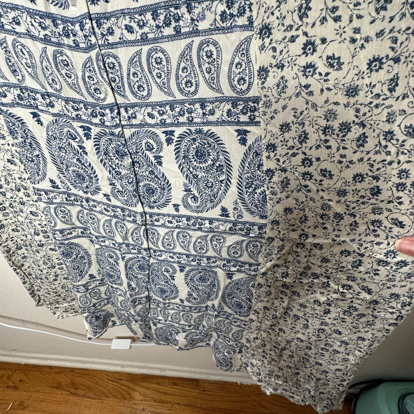 Stradivarius Off White & Blue Floral Paisley Print Long Sleeve V-Neck Maxi Dress