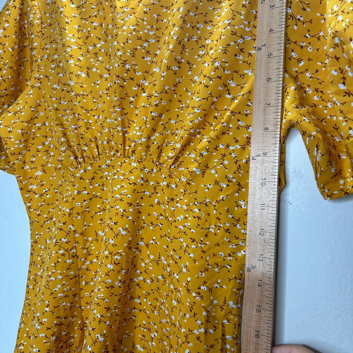 Tu by Catu Mustard Yellow White Brown Floral Short Sleeve Crew Neck Mini Dress