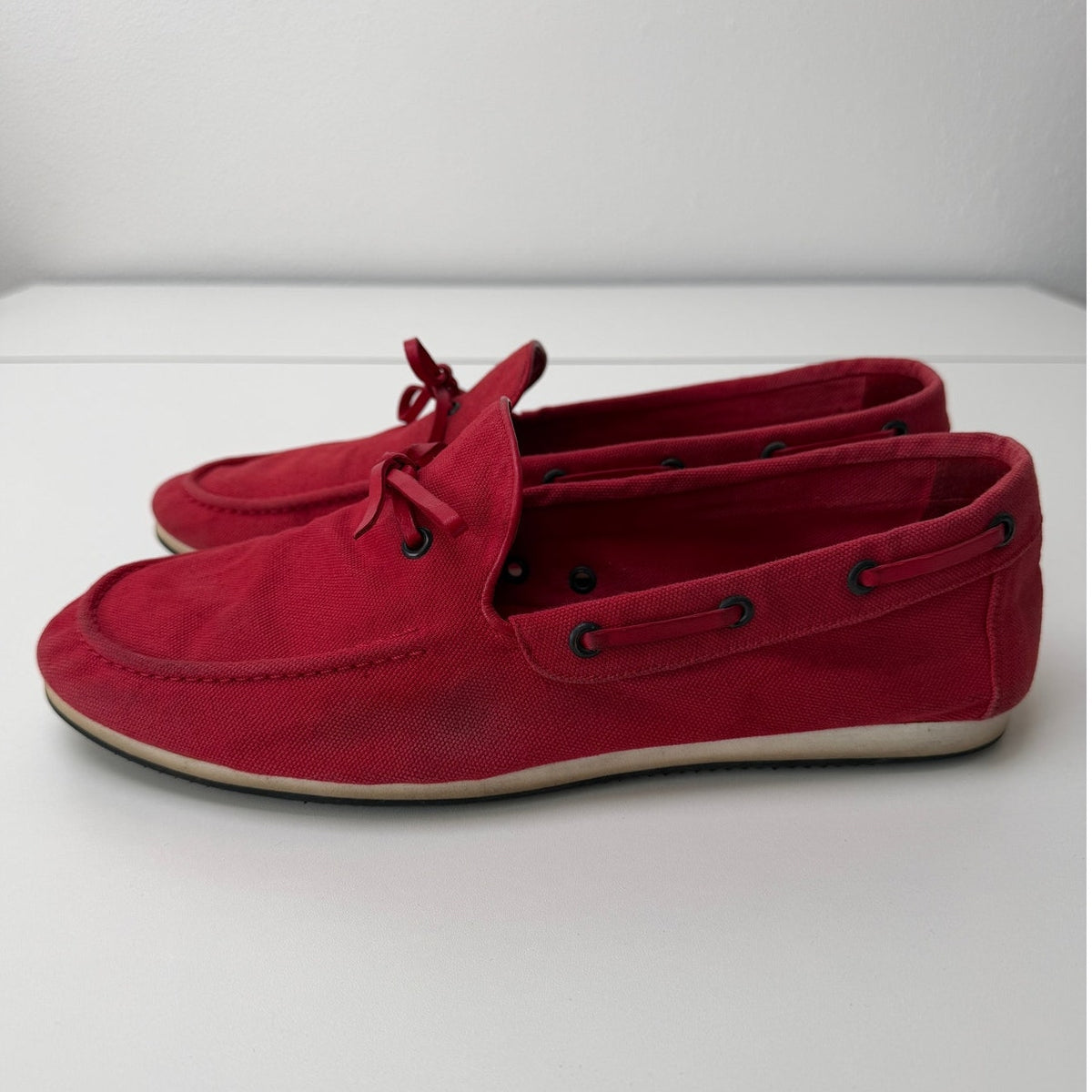 Hermès Red Canvas Boat Shoes Men's EU 43.5
