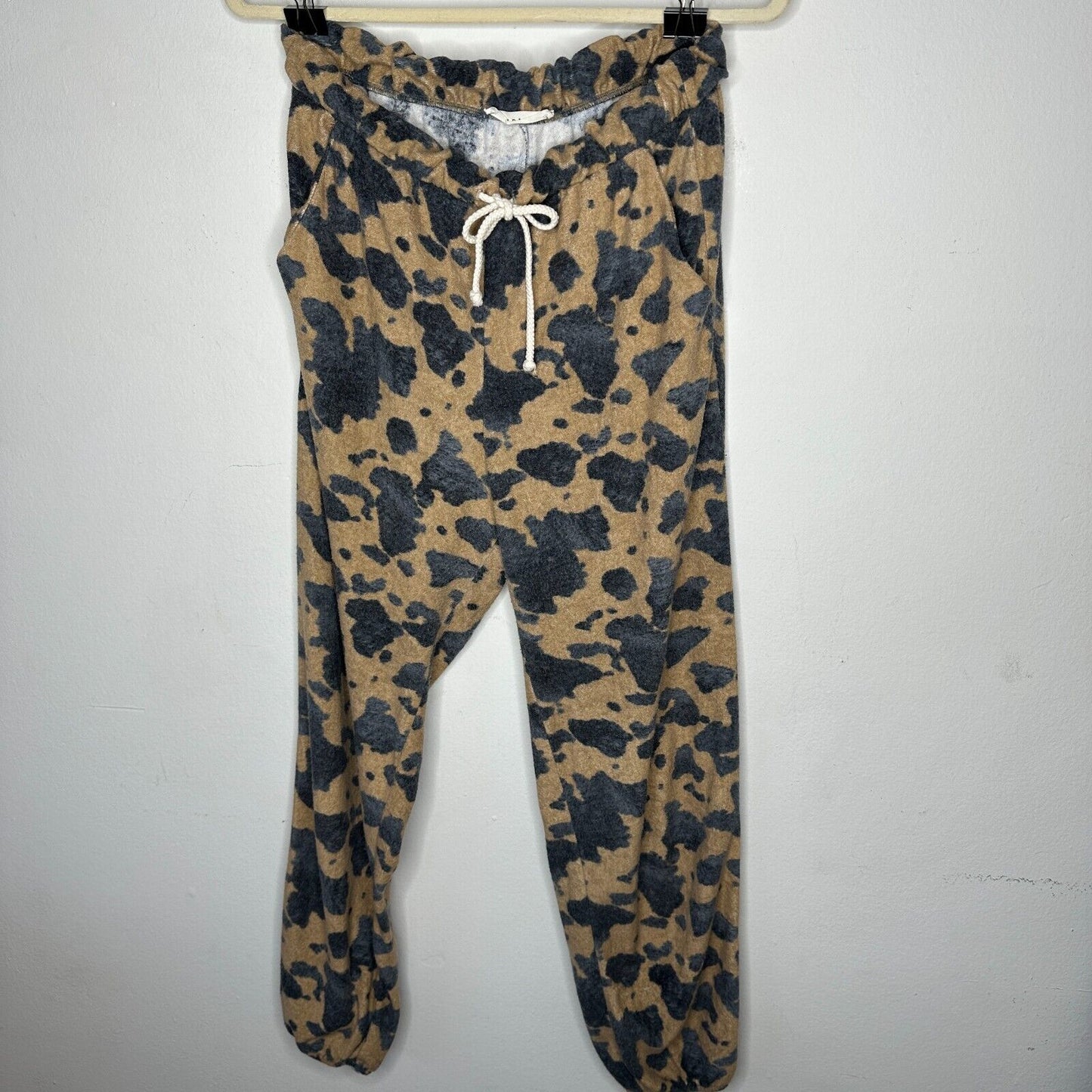 Entro Muted Tan and Black Cheetah Print Drawstring Jogger Pants With Pockets L