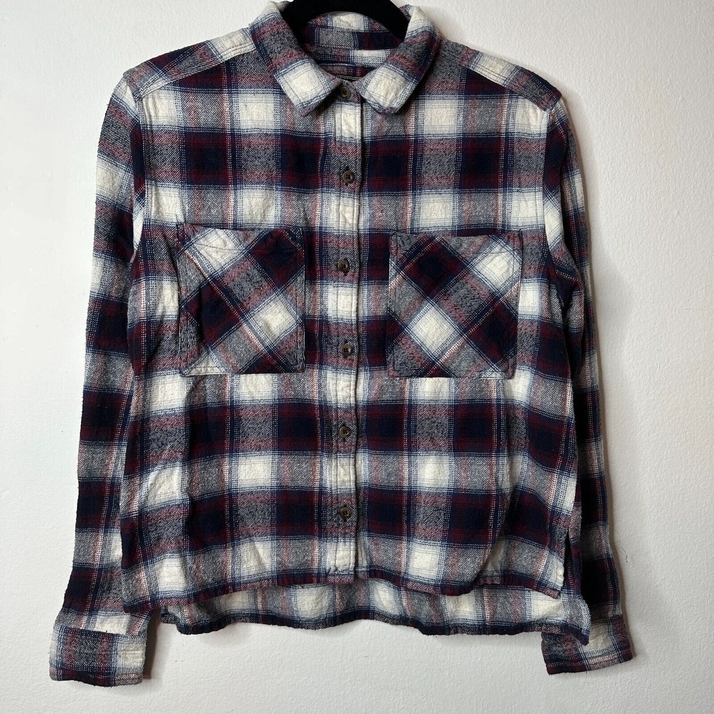 Black Red Blue White Plaid Cropped Long Sleeve Flannel Button Down Shirt M