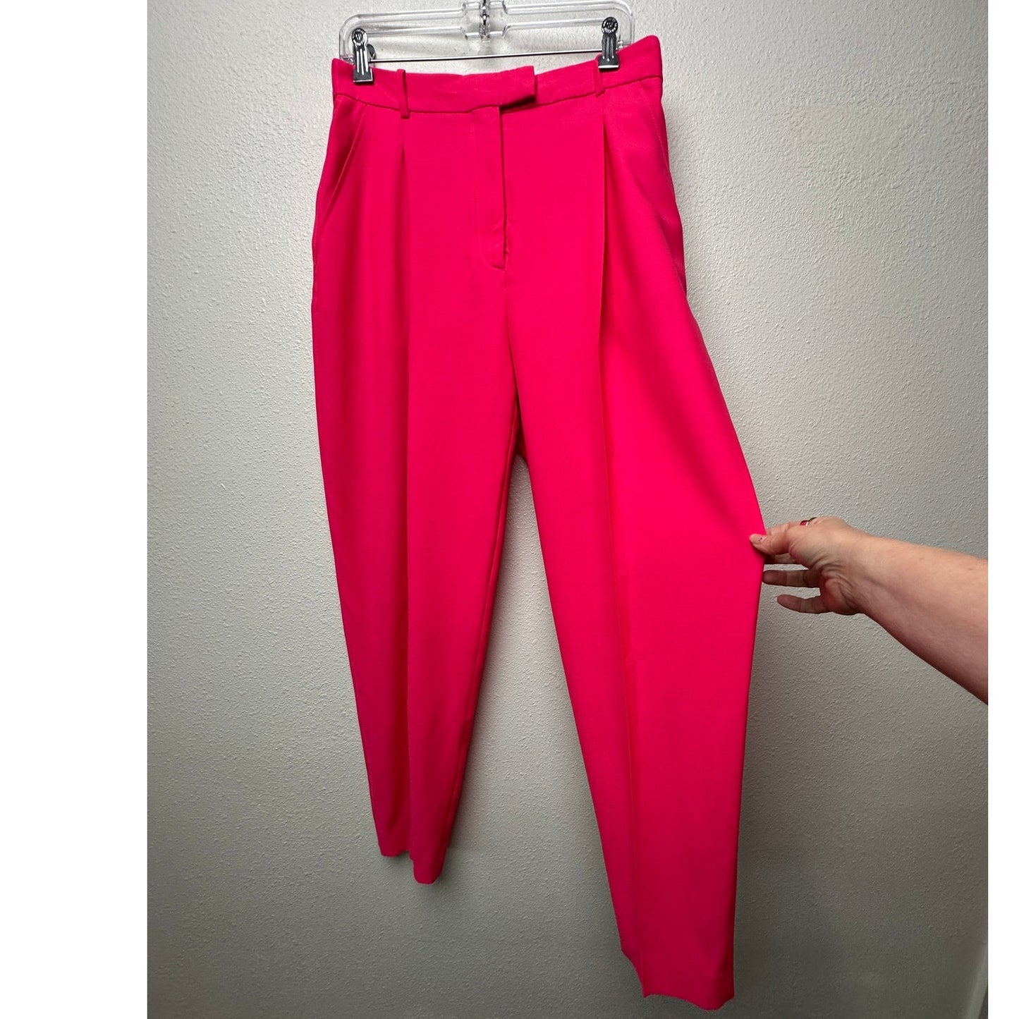 Alexander McQueen Coral Pink Pleated Trousers Women size 10