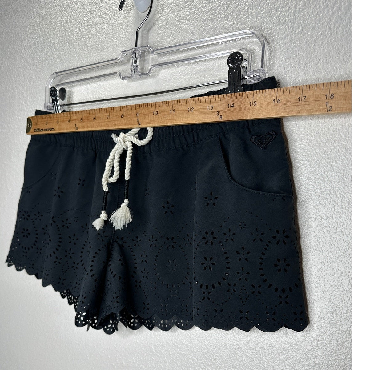 Roxy Black Floral Laser Cut Scalloped Edge Tie Waist Shorts S
