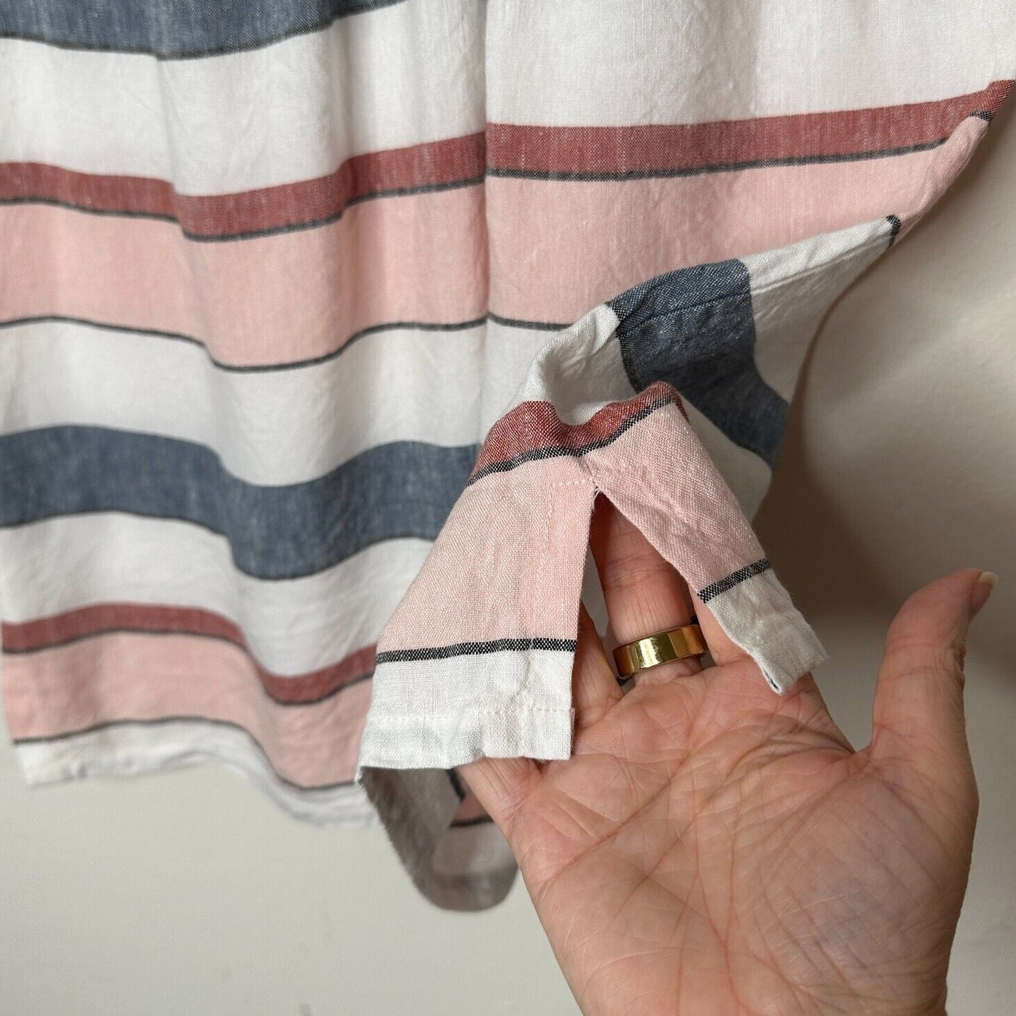Loft Gray White Pink Stripe Linen Blend Halter Neck Sleeveless Blouse Keyhole SM