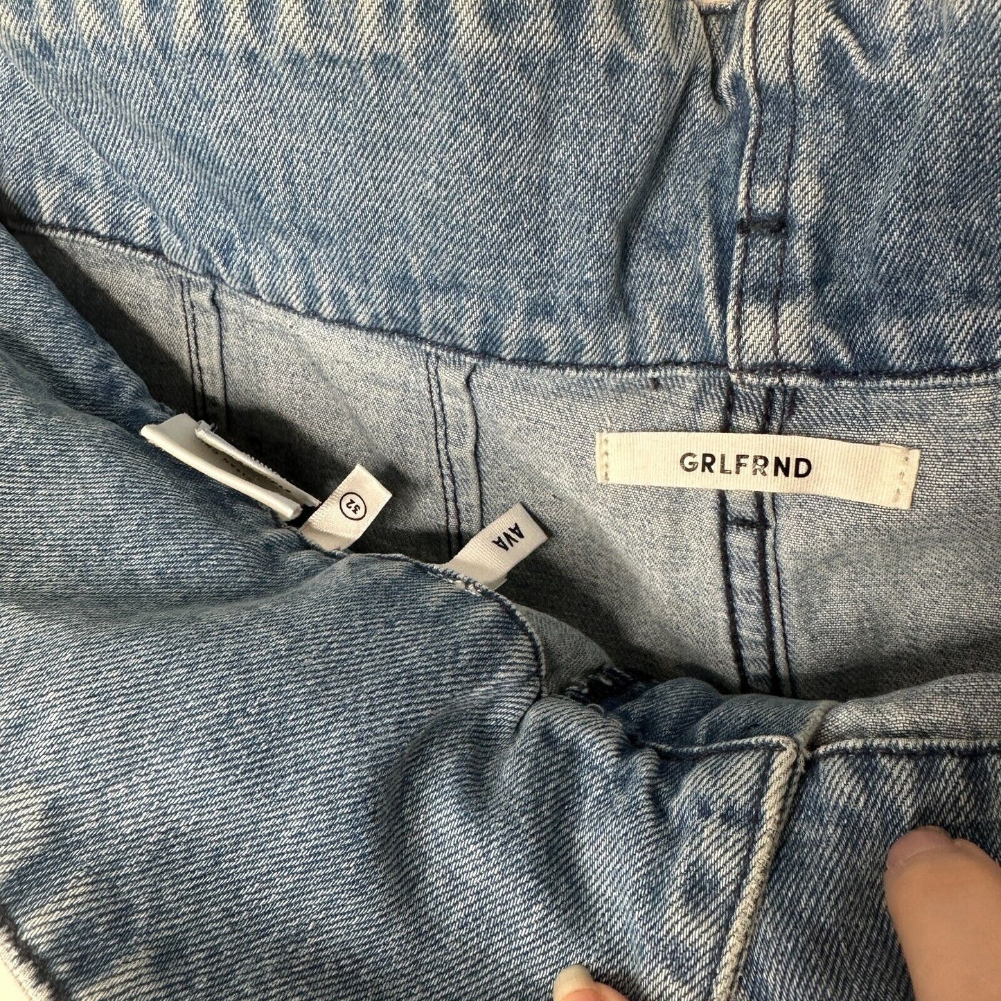 GRLFRND Ava Medium Blue Wash Zip Denim Skirt Grommet Belt Frayed Hem Paperbag 32