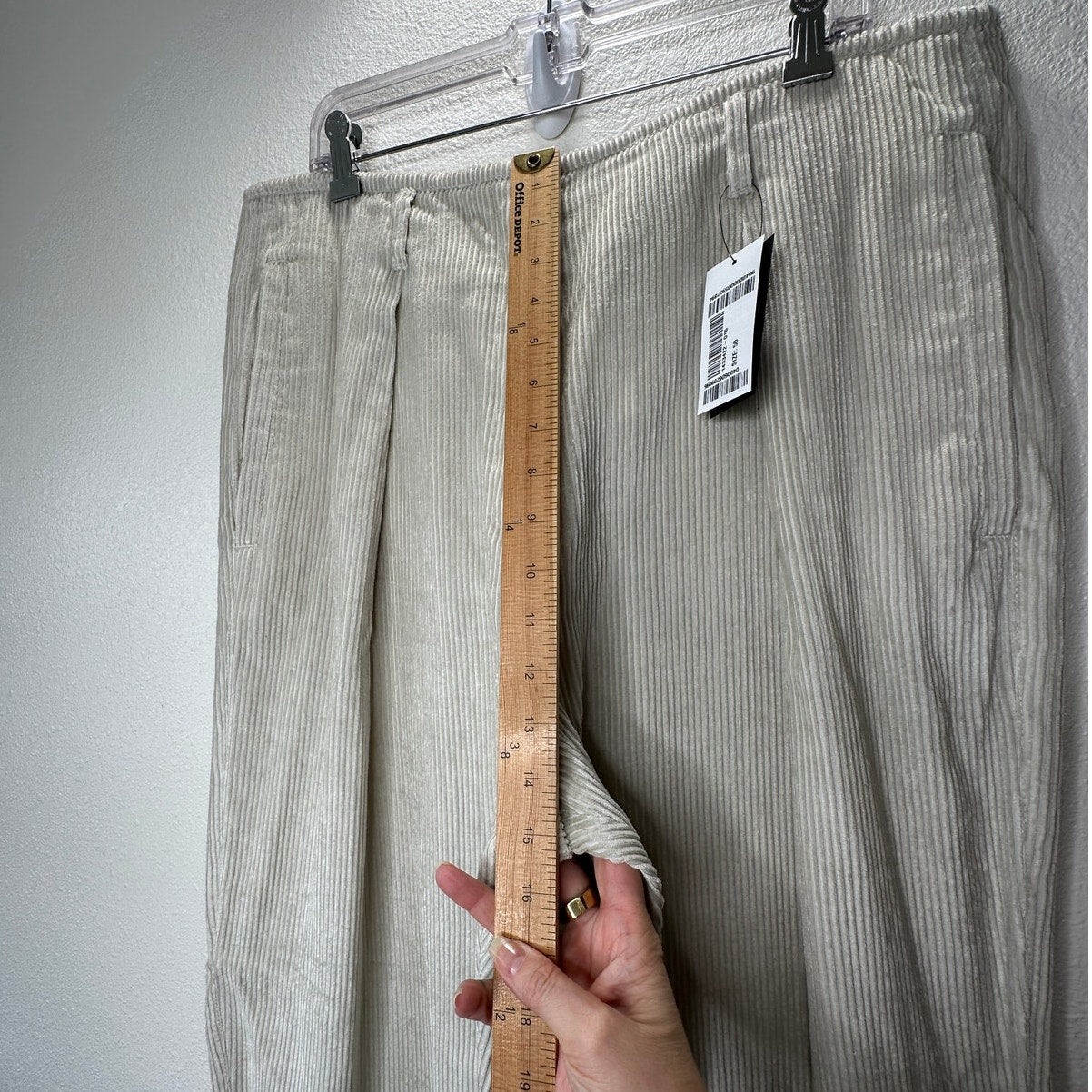NWT Brunello Cucinelli Oversize Sand Beige Front Pleat Wide Leg Corduroy Pant 14