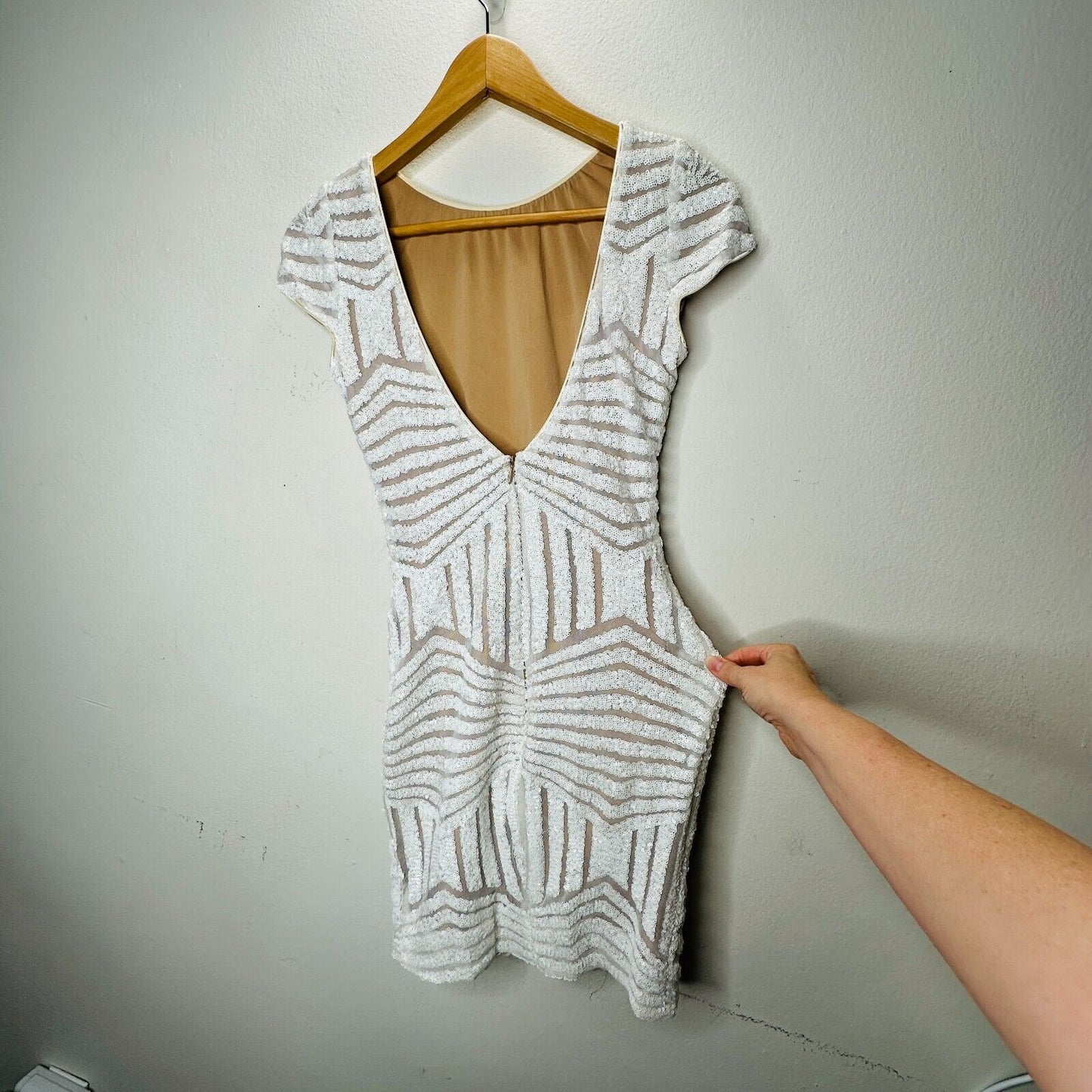 NWT Dress The Population White & Nude Sequin Aztec Print Open Back Cap Sleeve S