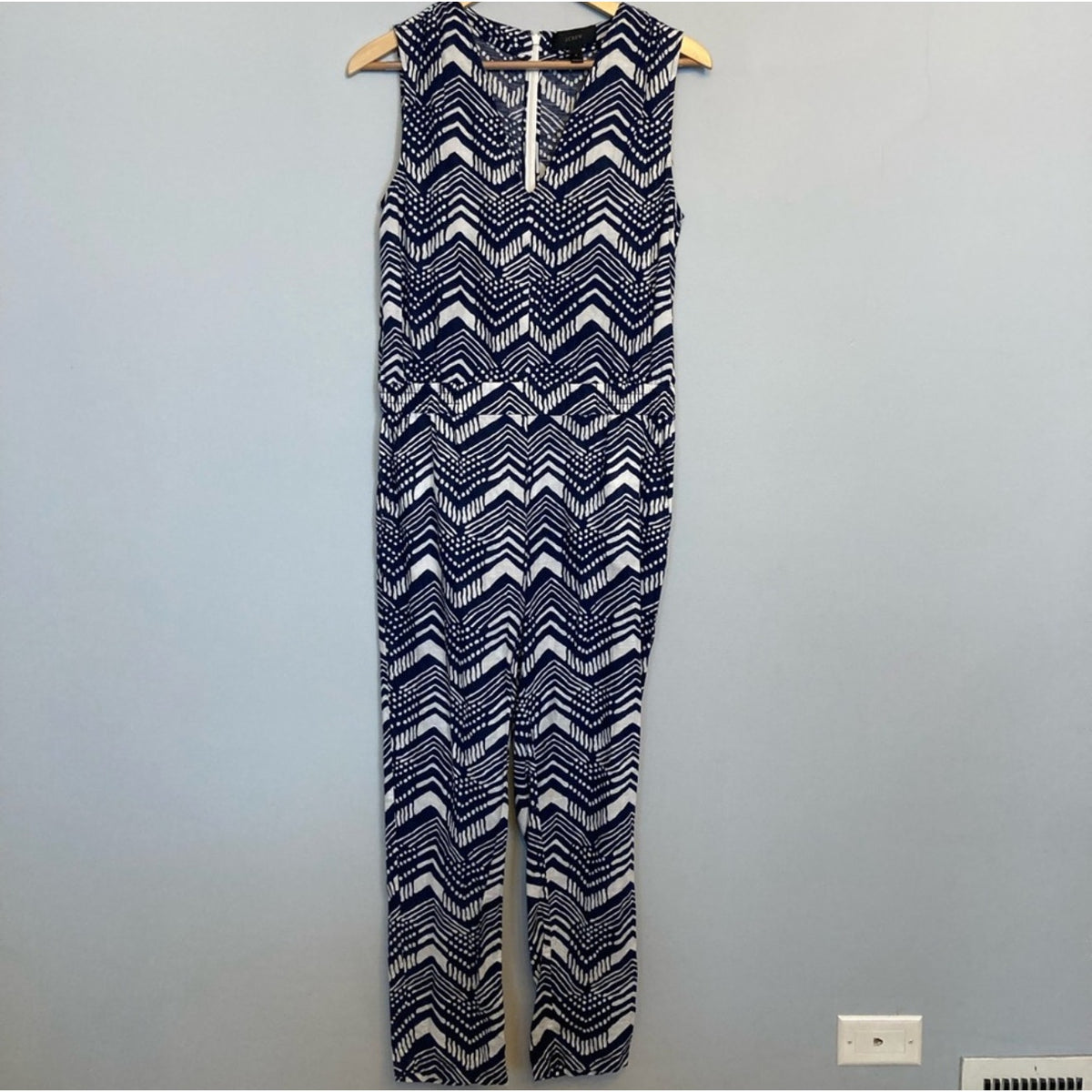 J Crew Cute Linen Zig-Zag Navy and White Print Sleeveless Jumpsuit Romper Size 0
