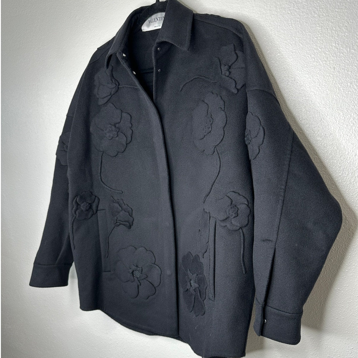 Valentino Garavani Black Wool-Cashmere Appliqué Jacket Snap Close M