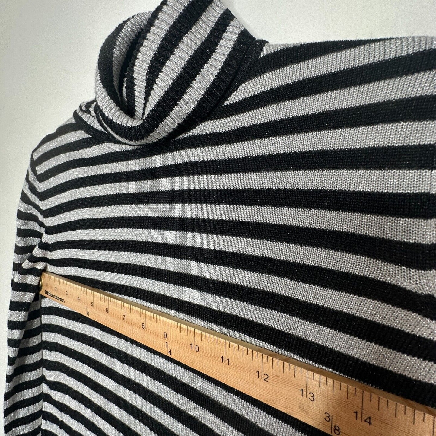 Joseph A. Silver & Black Stripe Metallic Knit Turtleneck Long Sleeve Sweater PP