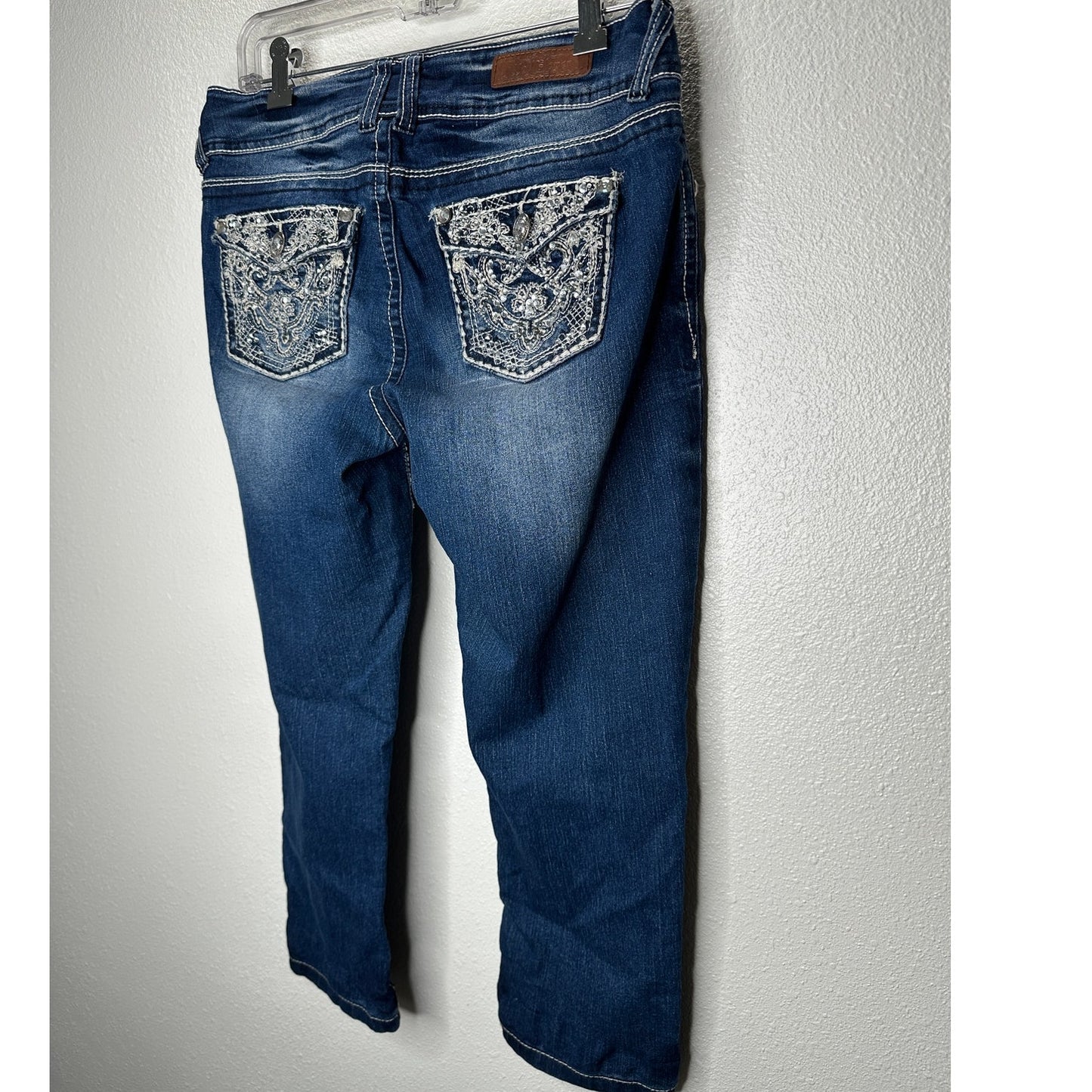 Wallflower Dark Blue Wash Low Rise Whiskered Embroidered Crop Jean 28