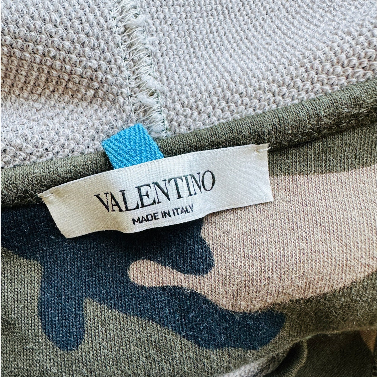 Valentino Army Green Black Tan Camo Print Bright Blue Stars Front Zip Hoodie S