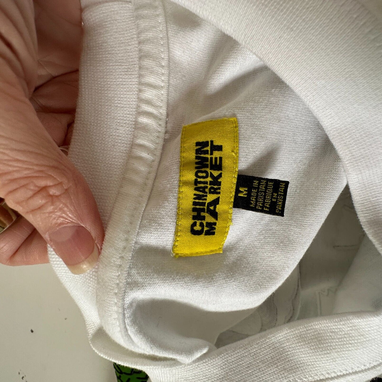 RARE Chinatown Market White Support Your Friends Graphic T-Shirt Medium