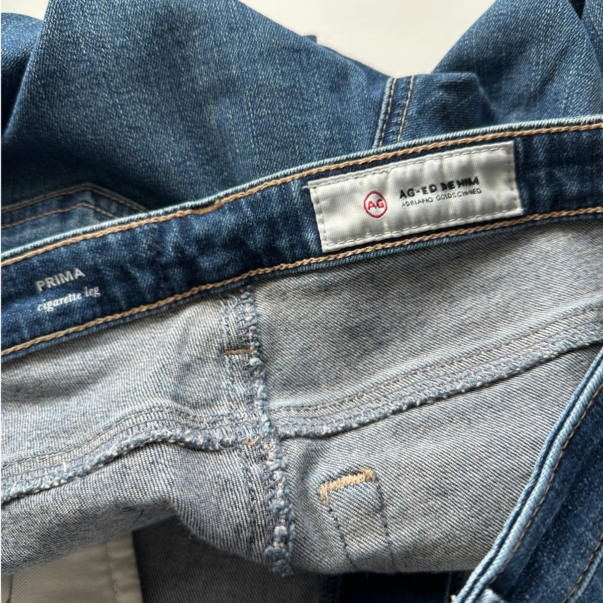 AG women’s Prima cigarette leg jeans medium wash US 29