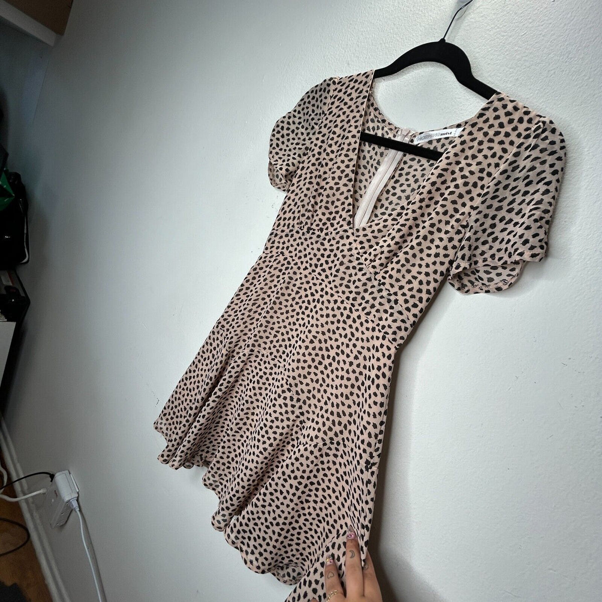 Morning Mist Peach Black Polka Dot Splotch Lined VNeck Short Sleeve Mini Dress S