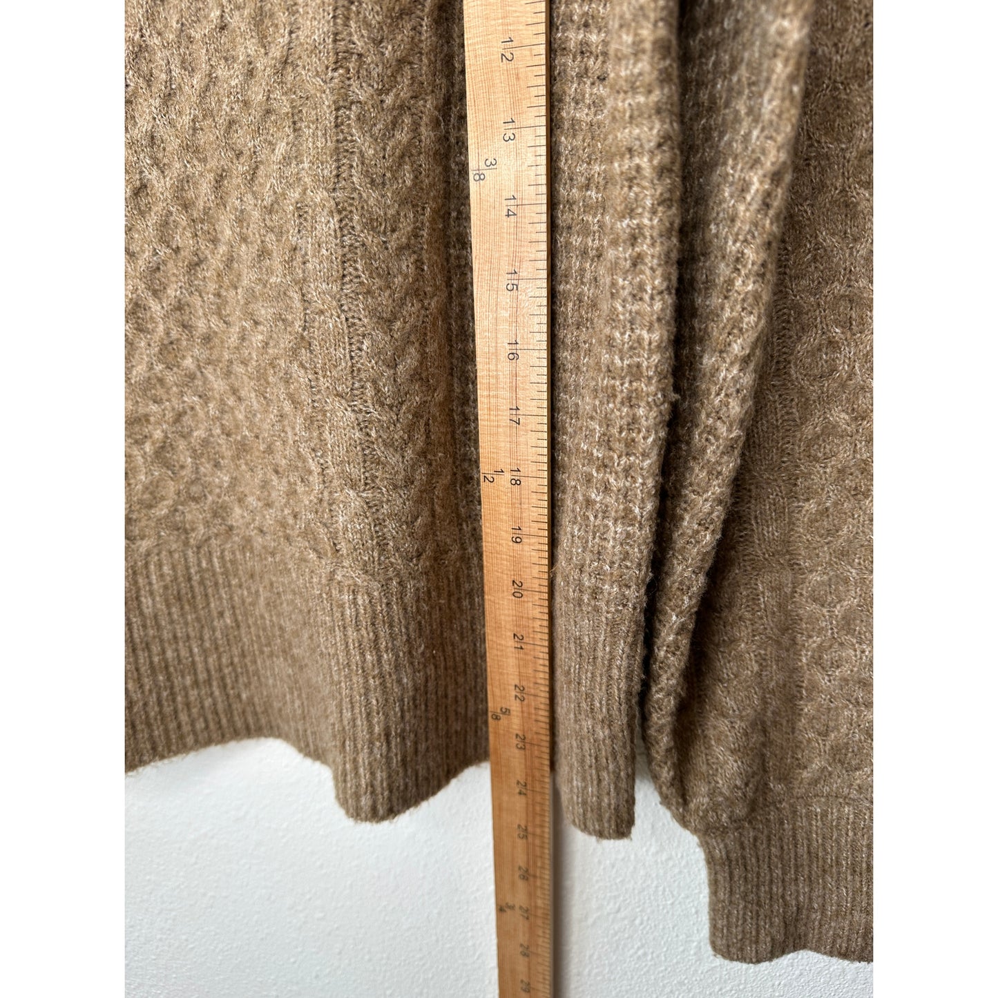 Abercombie & Fitch Tan Knit Pleated Puff Shoulder Round Neck Sweater L