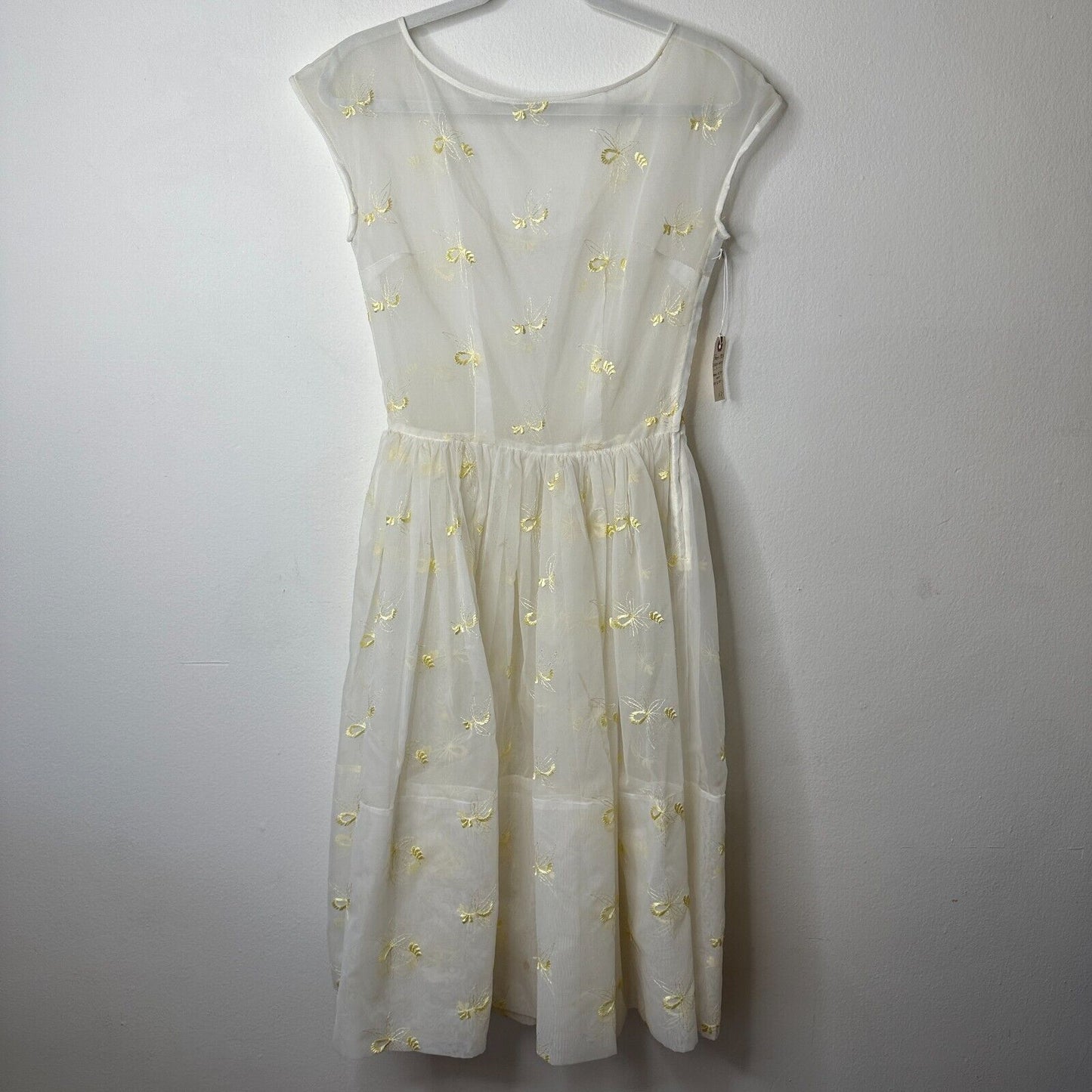 VINTAGE Sheer 50s Pale Lemon Yellow Floral Design Embroidered Sleeveless Dress
