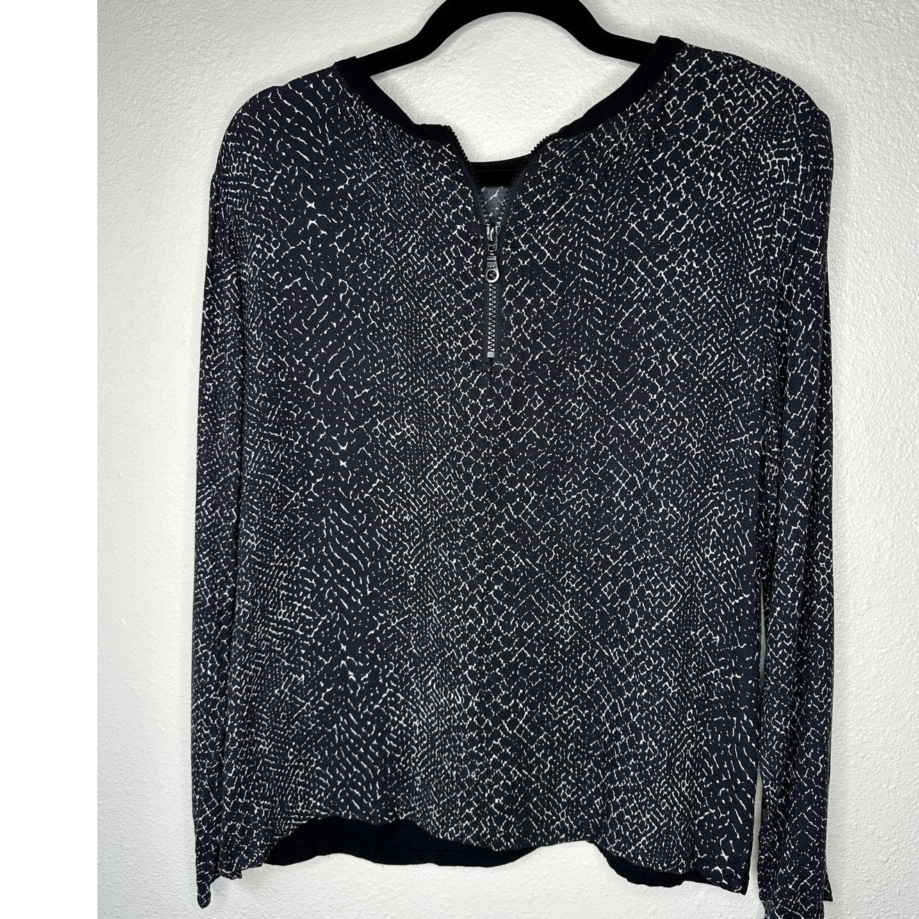 LA Made Black Cream Snake Print Front Pocket Back Zip Shirt Top S