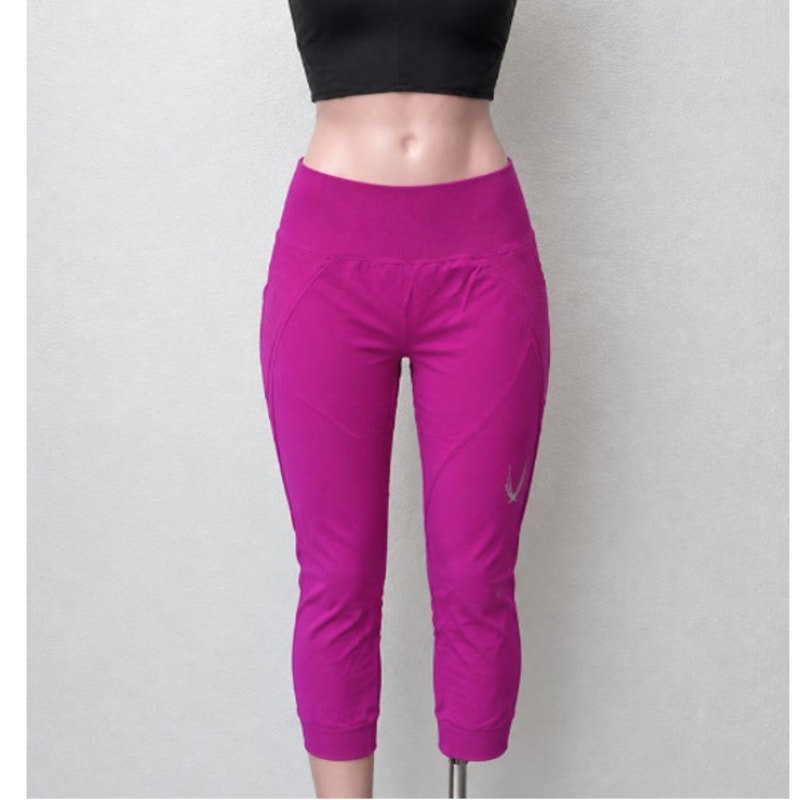 Lucas Hugh Technical Knit Magenta Seamless Capri Yoga Pants M
