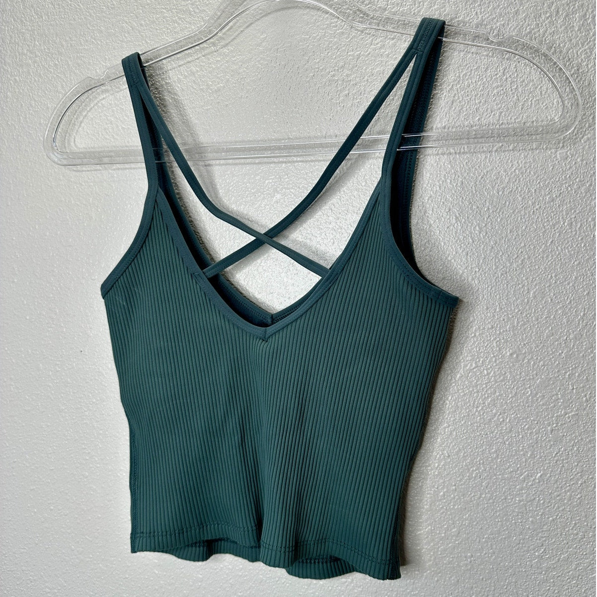 Vuori Steel Green Front V Strappy Back Rib Knit Sports Bra XS