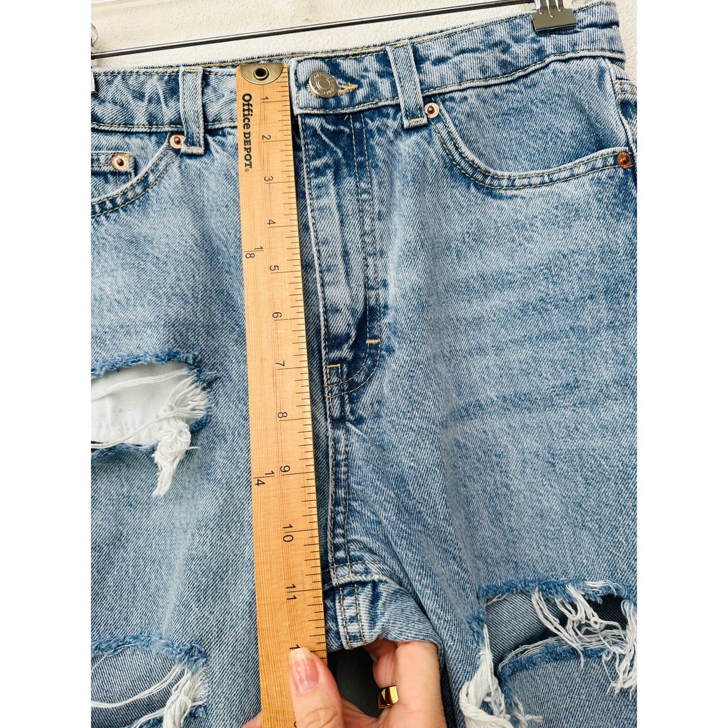 Topshop High-Waist Mom Jeans Blue Women’s W28 L30 Distressed Ripped