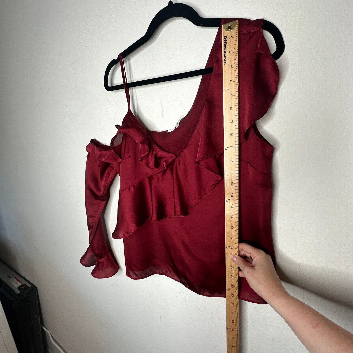 Revolve Lovers + Friends Deep Red Ruffled Flowy One-Sleeve Shoulder Blouse L