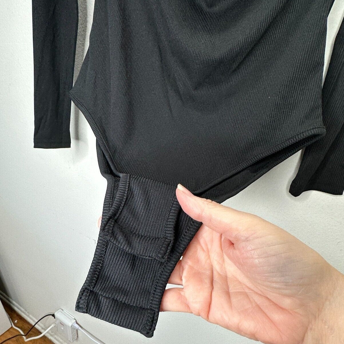 Black Bandeau Style Attached Arm Sleeve Criss Cross Back Bodysuit Snap Close M