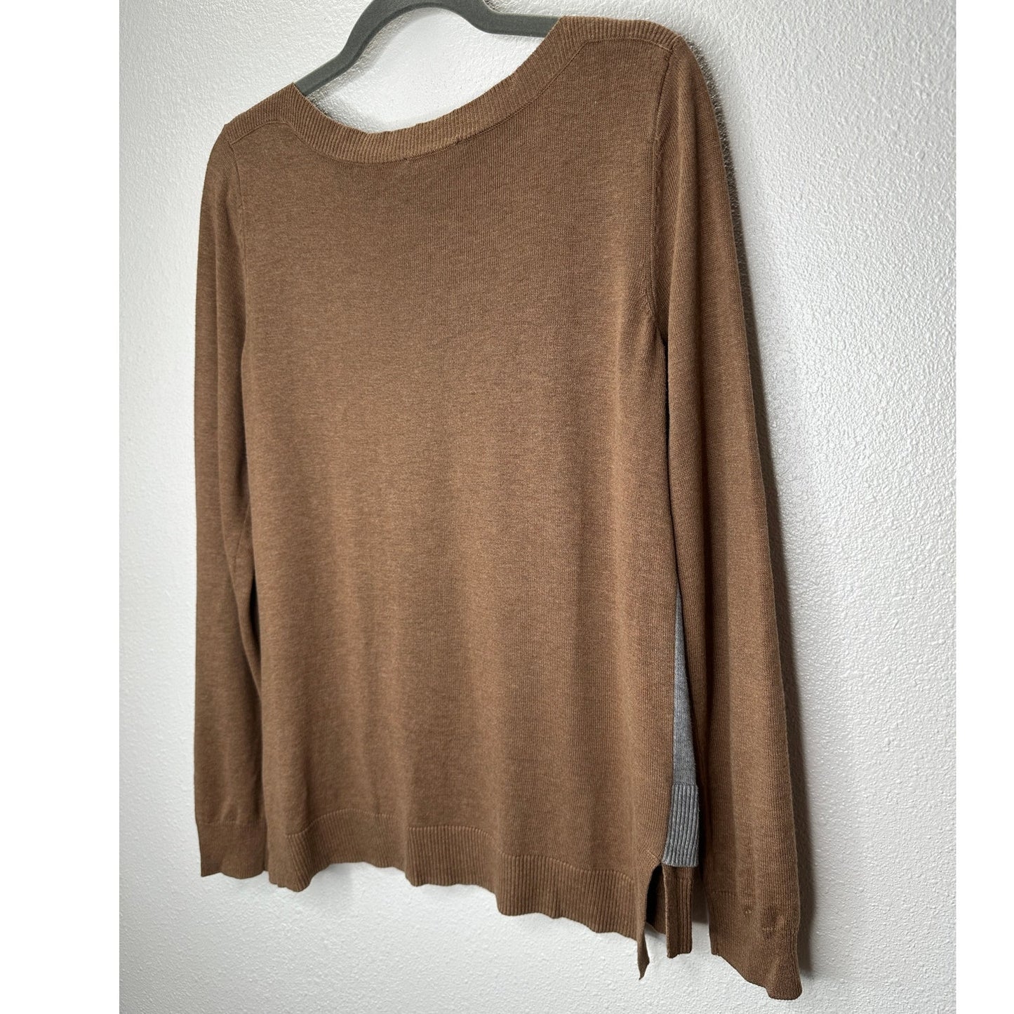 The Limited Gray & Nutmeg Brown Color Block Round Neck Long Sleeve Sweater M