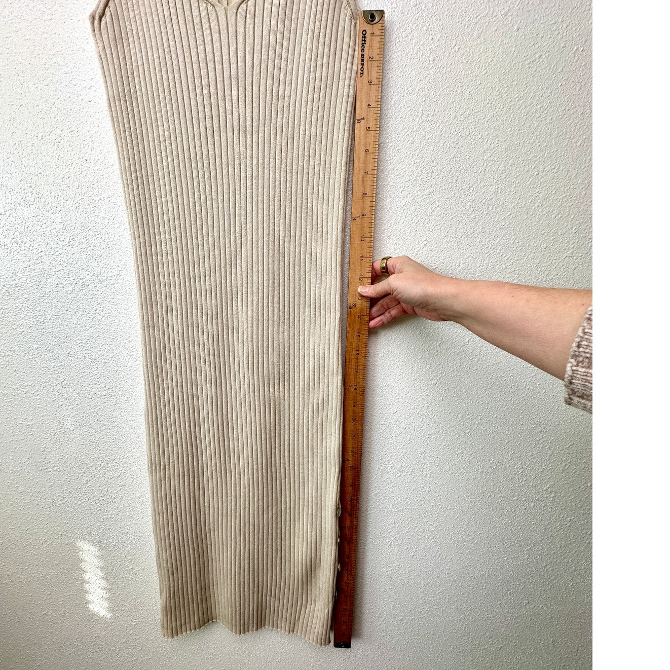 Aqua Tan Ribbed VNeck Sleeveless Side Button Midi Dress L