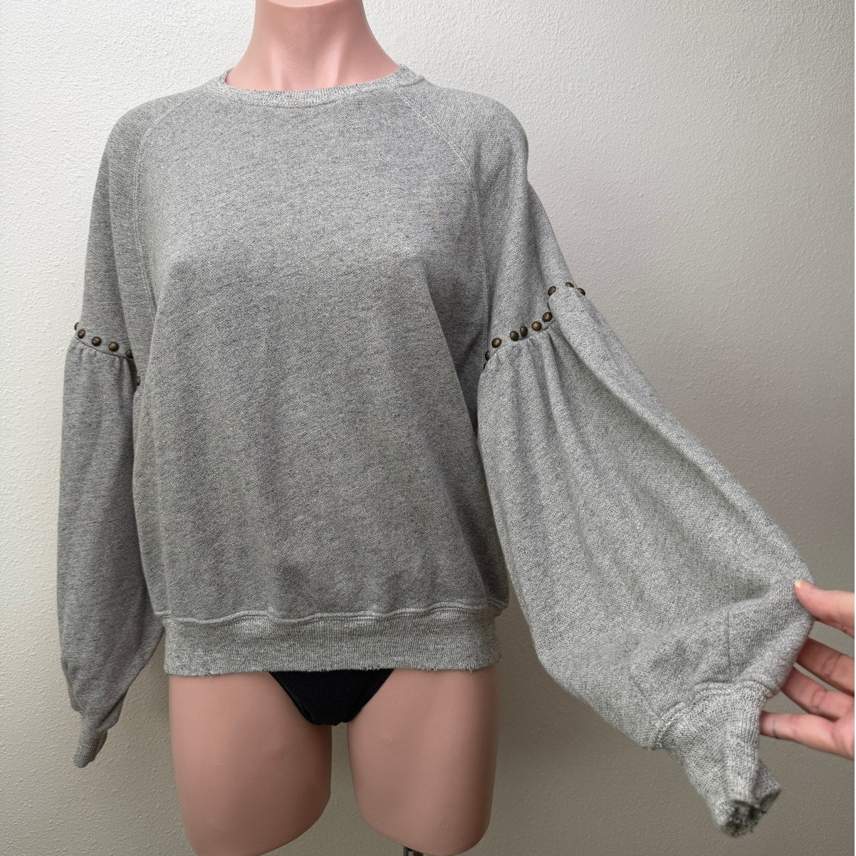 The Great Studded Balloon Sleeve Gray Sweater Size 1 Small