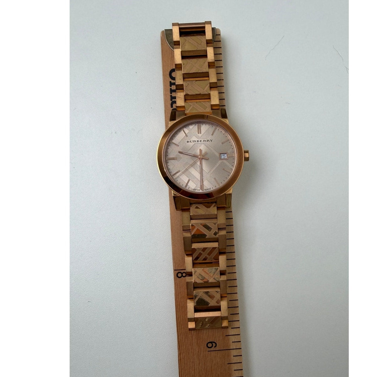 Burberry BU9039 Rose Gold Women's Swiss Quartz Watch