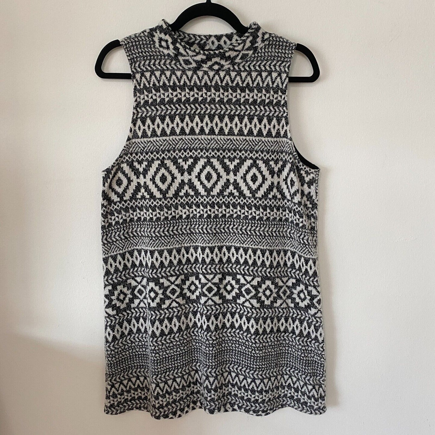 I JOAH Black White Aztec Tribal Print Sleeveless Pullover Bodycon Dress Large