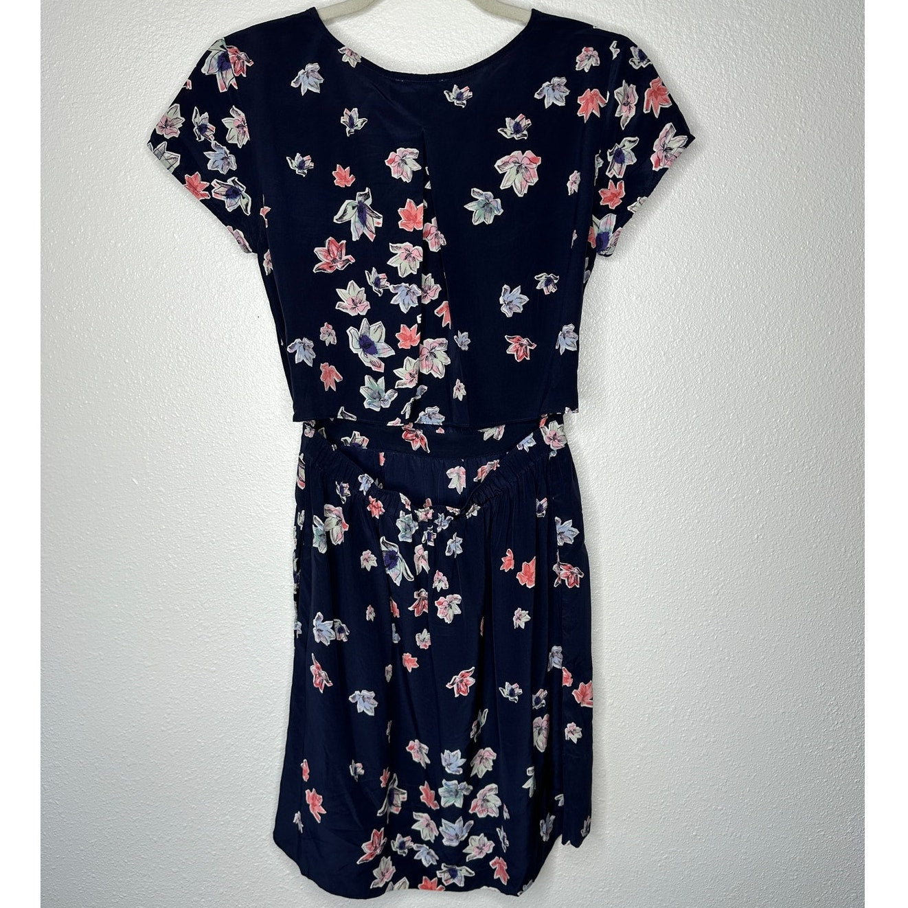 Club Monaco Ruth 100% Silk Navy Floral Open Back Dress pink blue 00