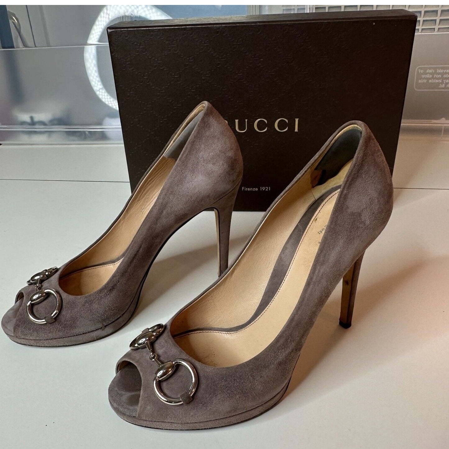 Gucci Kid Scamosciato New Mauve Gray Suede Horsebit Open Toe Stiletto Heel 38
