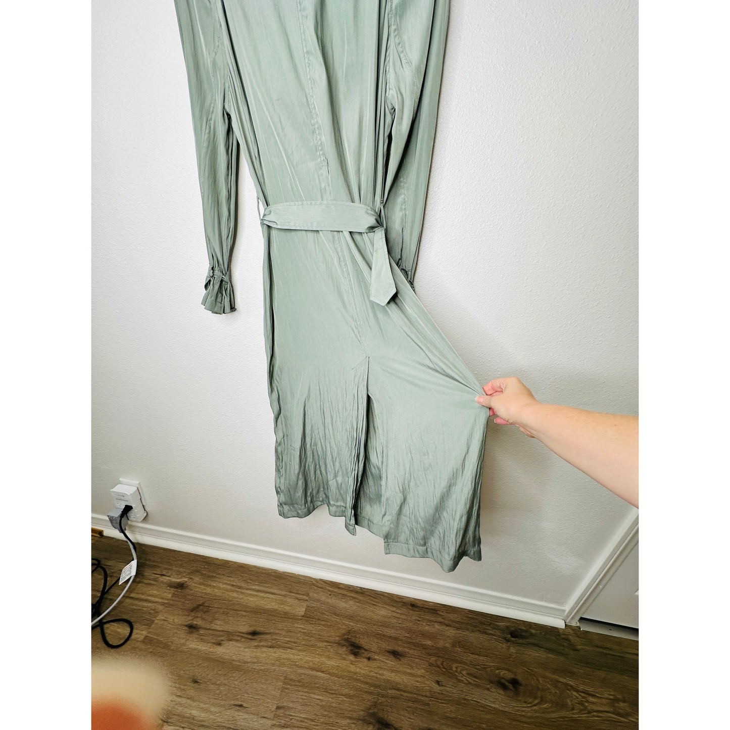 BCBGMaxazria Sage Green Ultra Thin Wide Notch Lapels Wrist Ties & Belt Jacket S