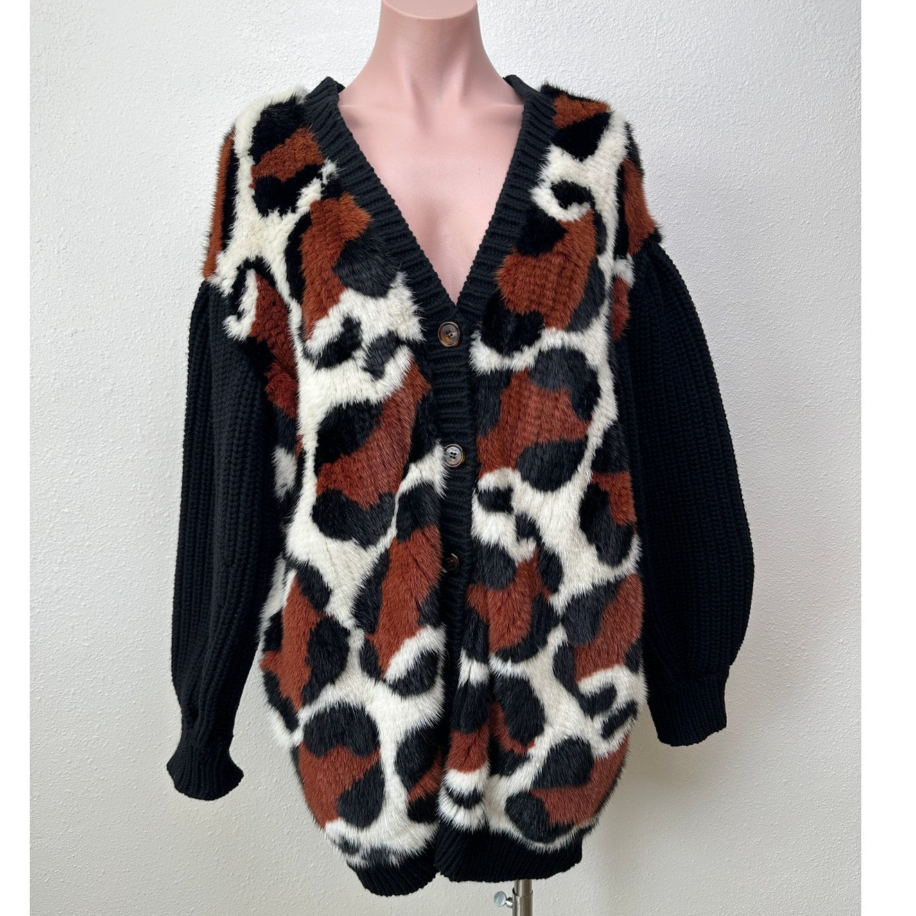 Fendi Black Chunky Balloon-Sleeve Cashmere and Mink Fur Animal Print Sweater 6