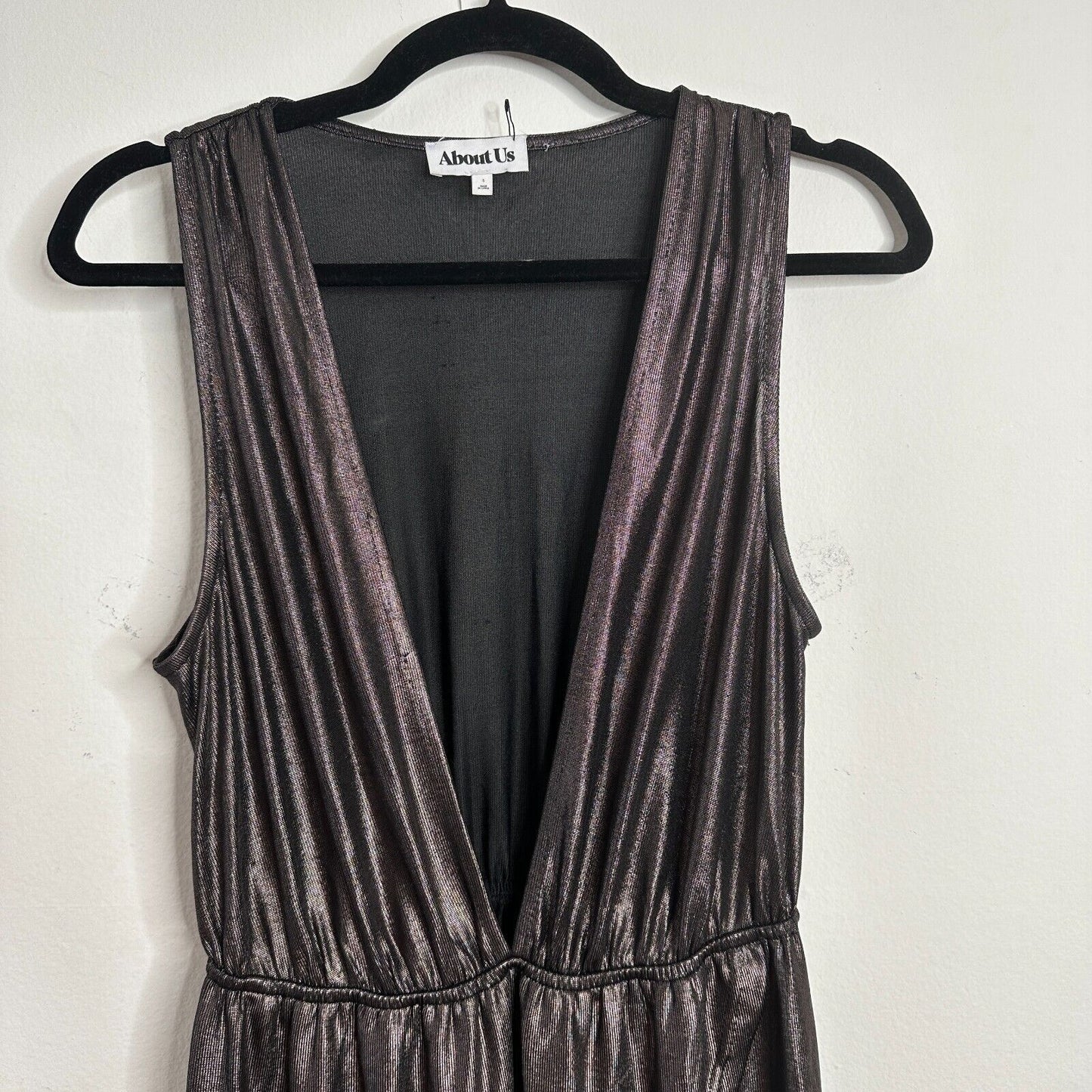 About Us Meredith Plunge Maxi Deep VNeck Sleeveless Shiny Bronze Metallic Small
