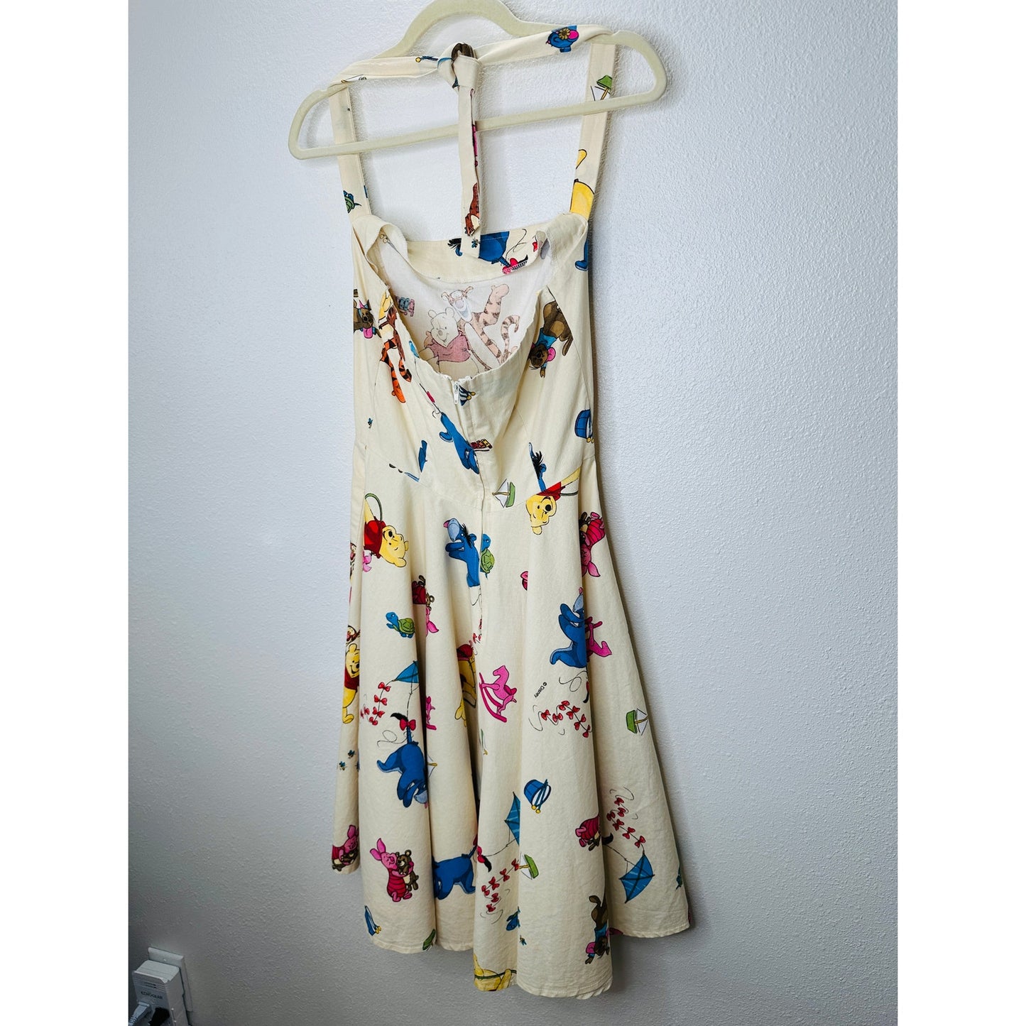 Vintage Cream Winnie The Poo Print Apron Dress Small