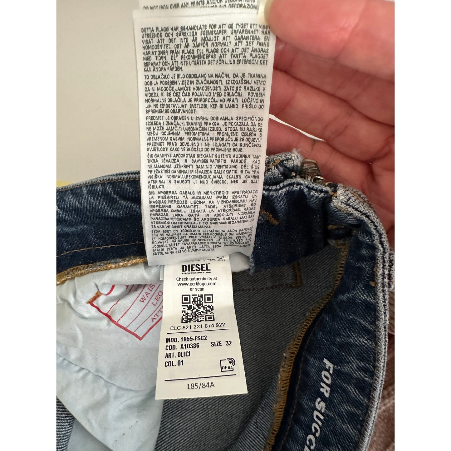 Rare Diesel Jeans Medium Wash Womens US 32 D Buckle