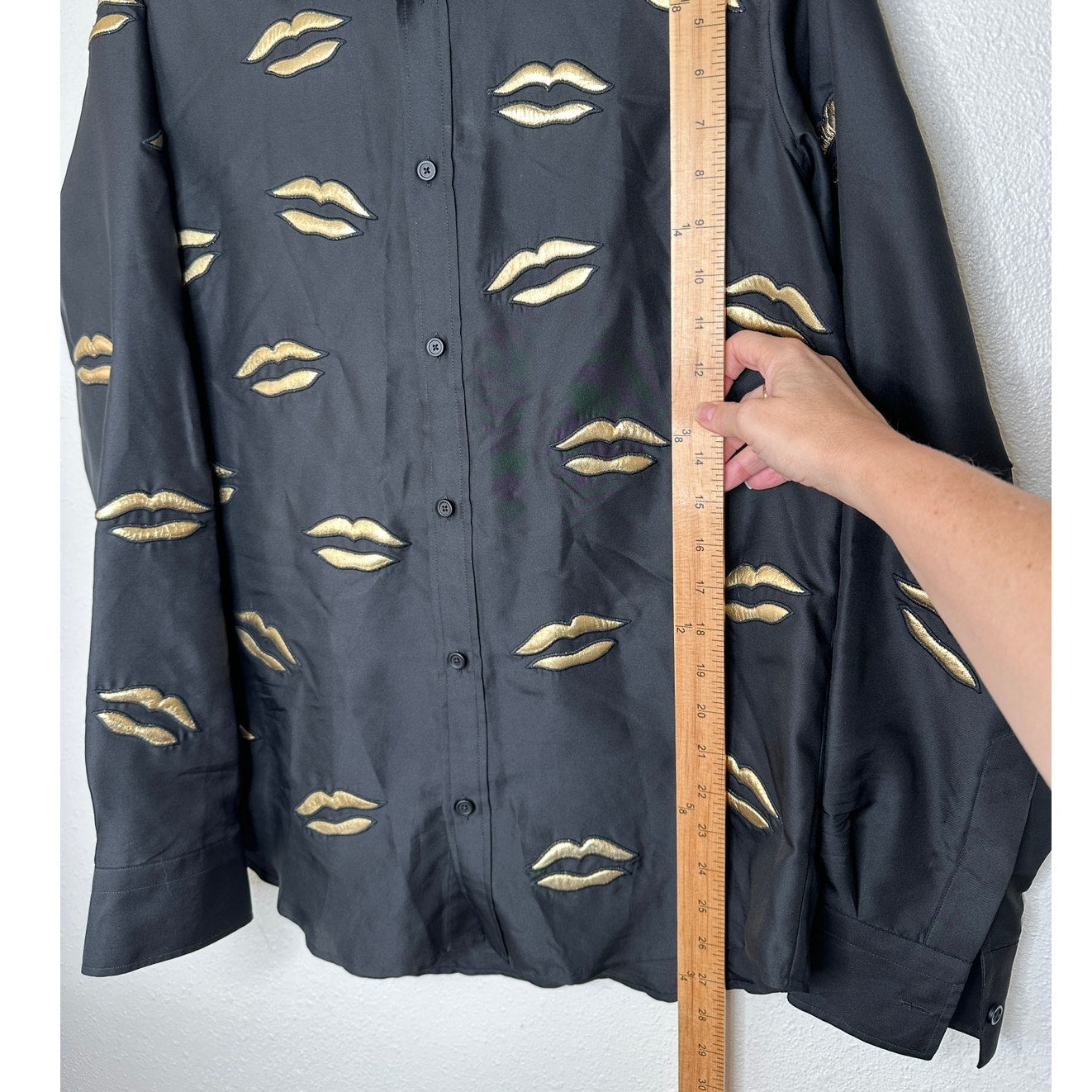 Givenchy Black with Gold Embroidery Lips Button Front Long Sleeve Shirt 38 / M