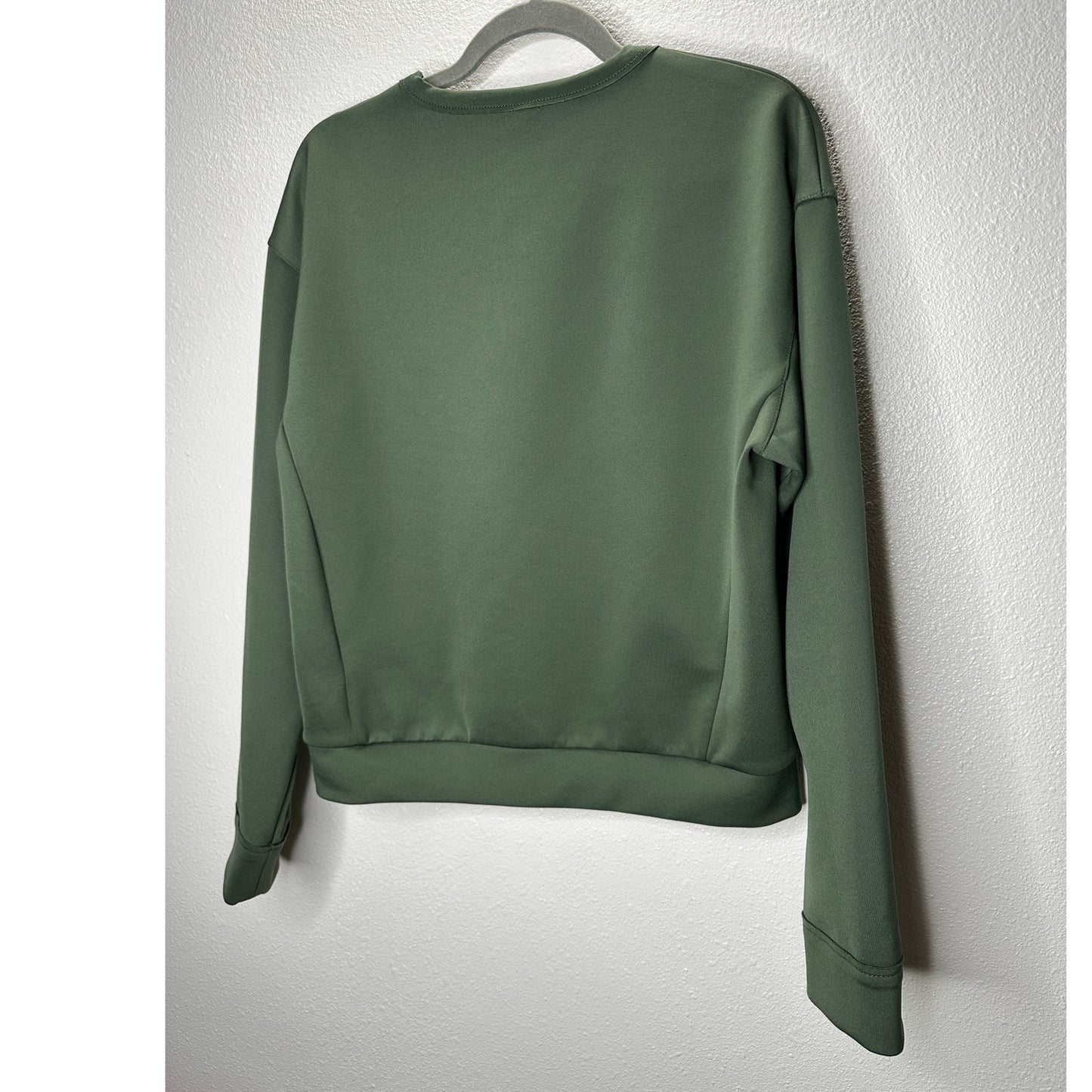 Alphatauri Olive Green Round Neck Long Sleeve Sweatshirt S