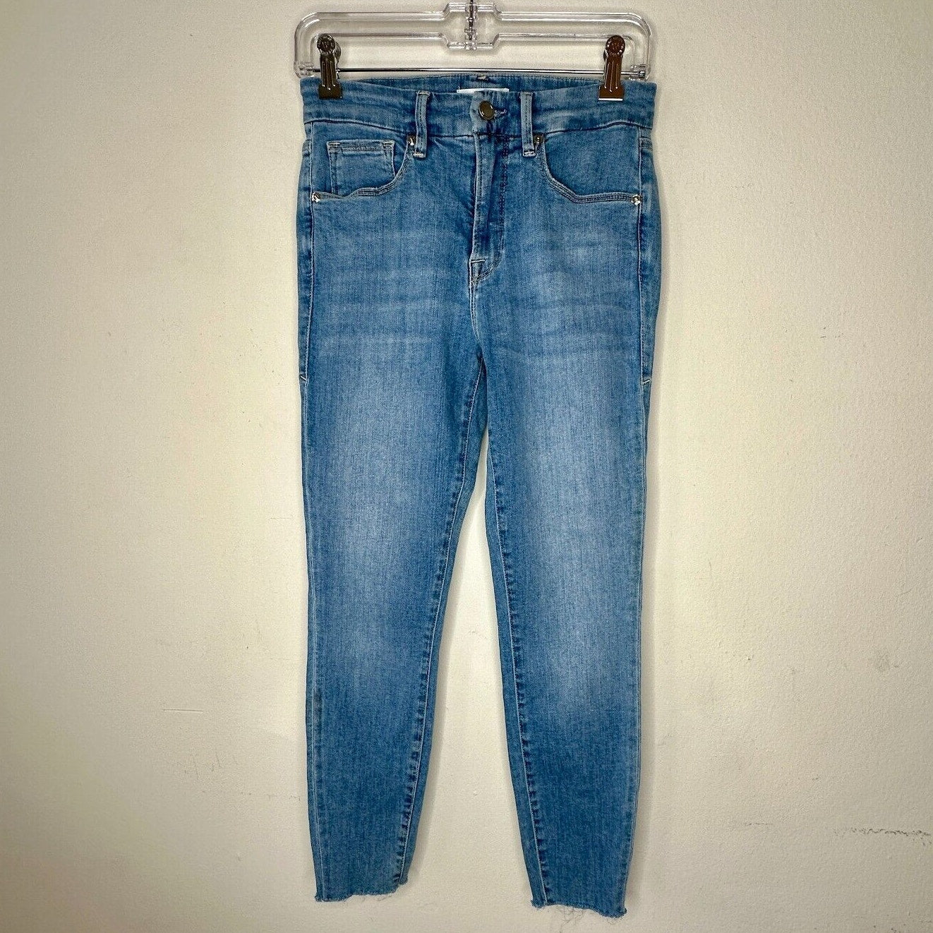 Good American Blue Good Legs Cropped Mid-Rise Body Hug Booty Shaping Raw Hem 28