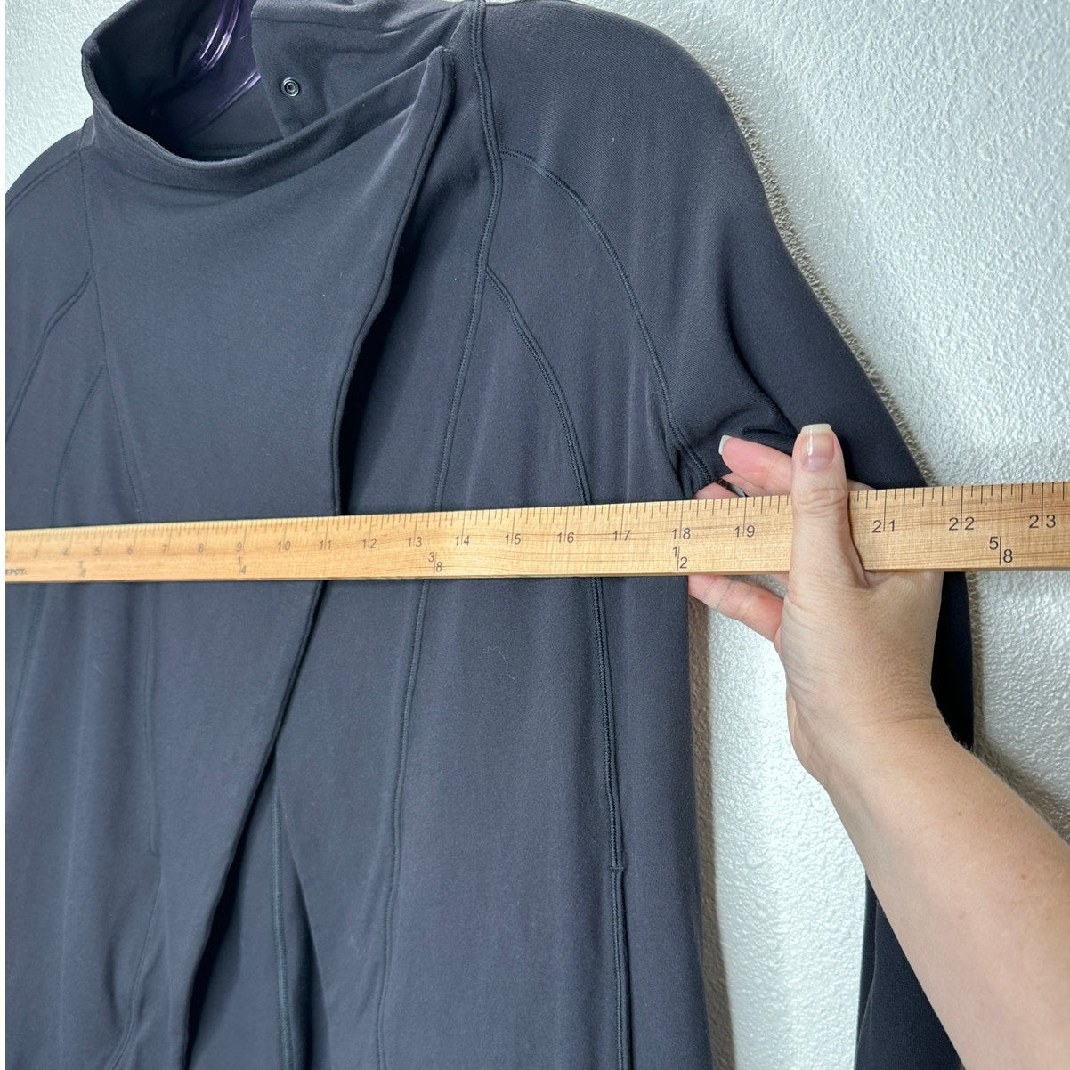 Lululemon Black Long Sleeve Cardigan Style Snap Neck Button Collar 4